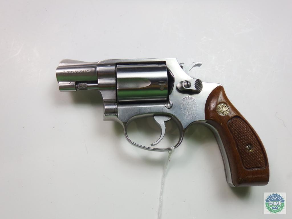 .38 Special Wallpapers