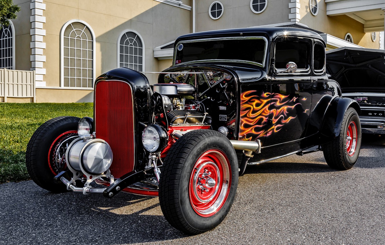 1932 Ford Five Window Coupe Wallpapers