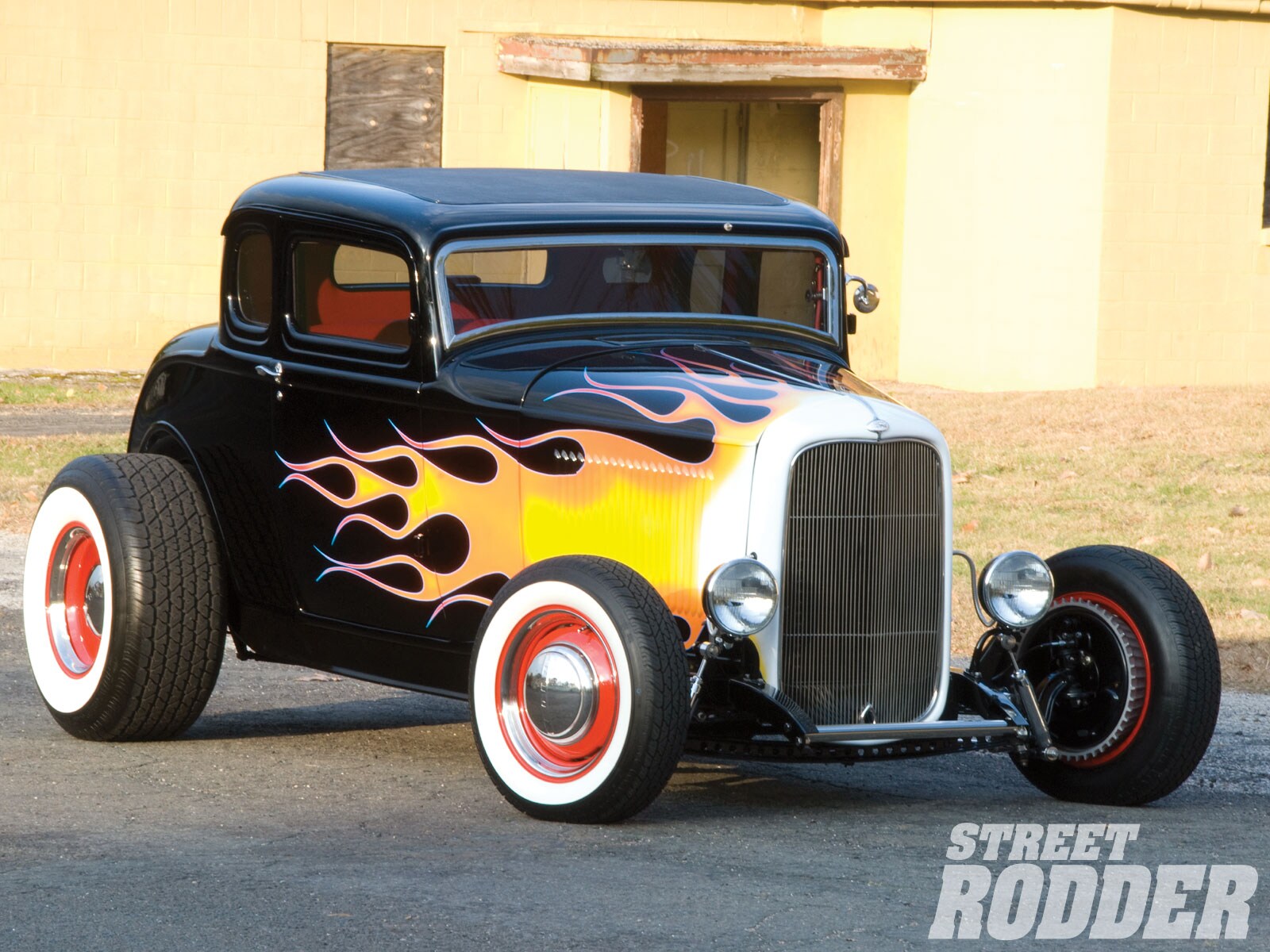 1932 Ford Five Window Coupe Wallpapers