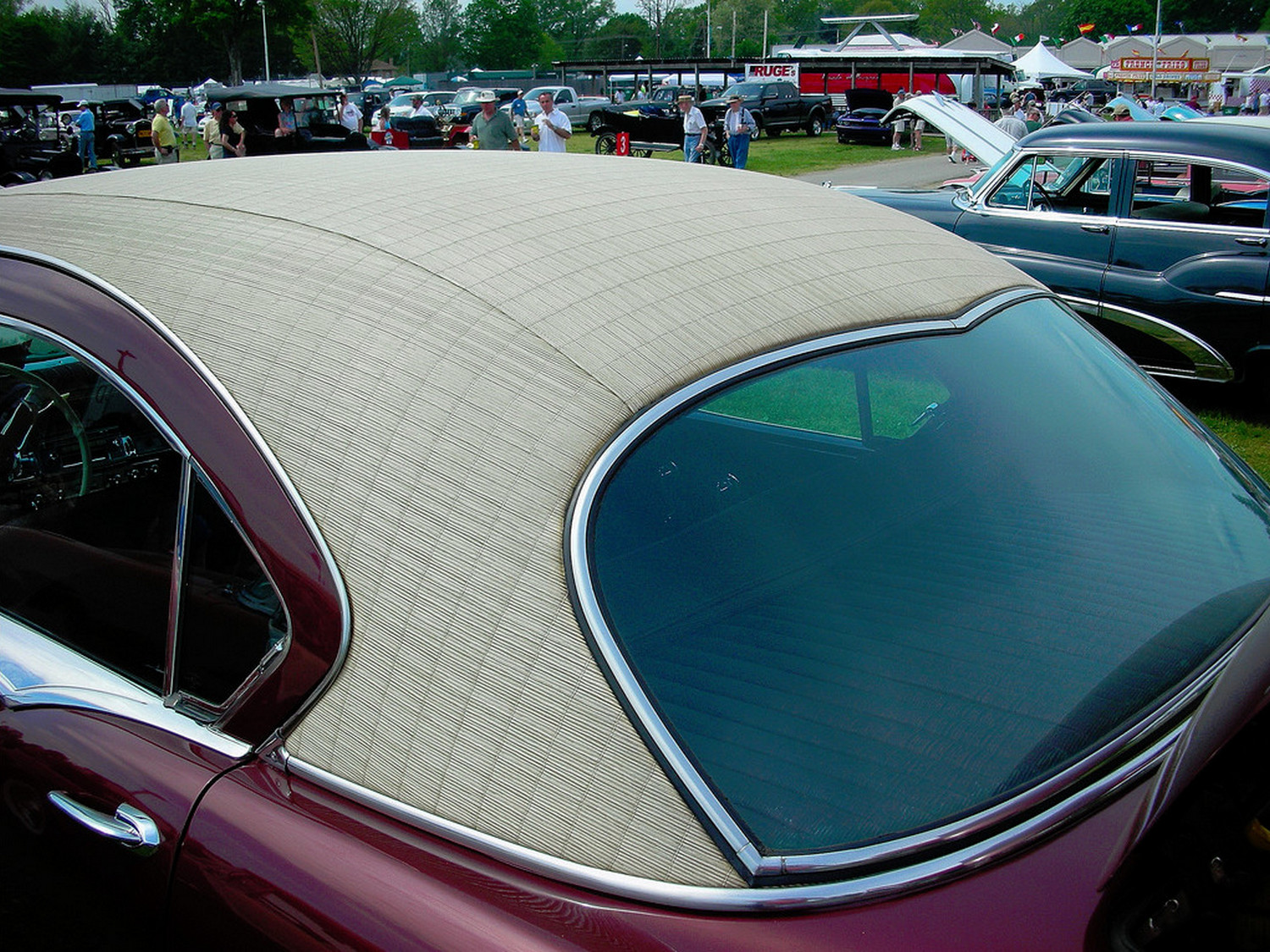 1951 Kaiser Dragon Coupe Wallpapers