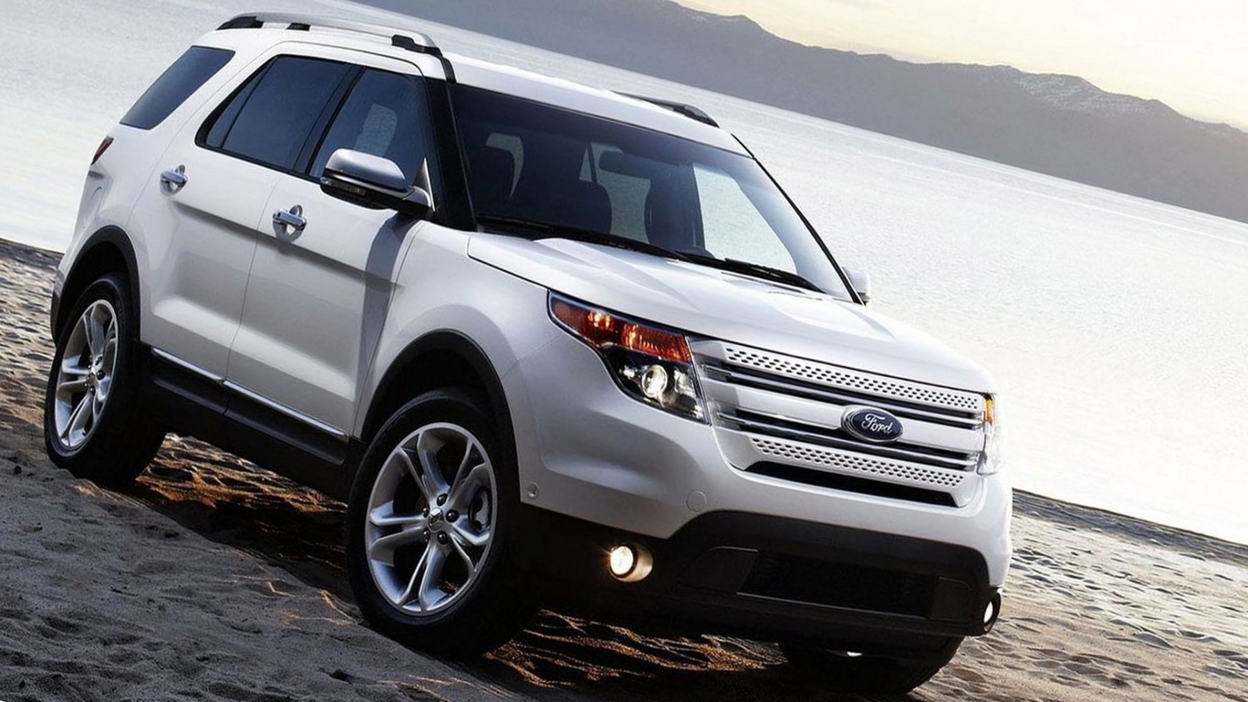 2011 Ford Explorer Wallpapers