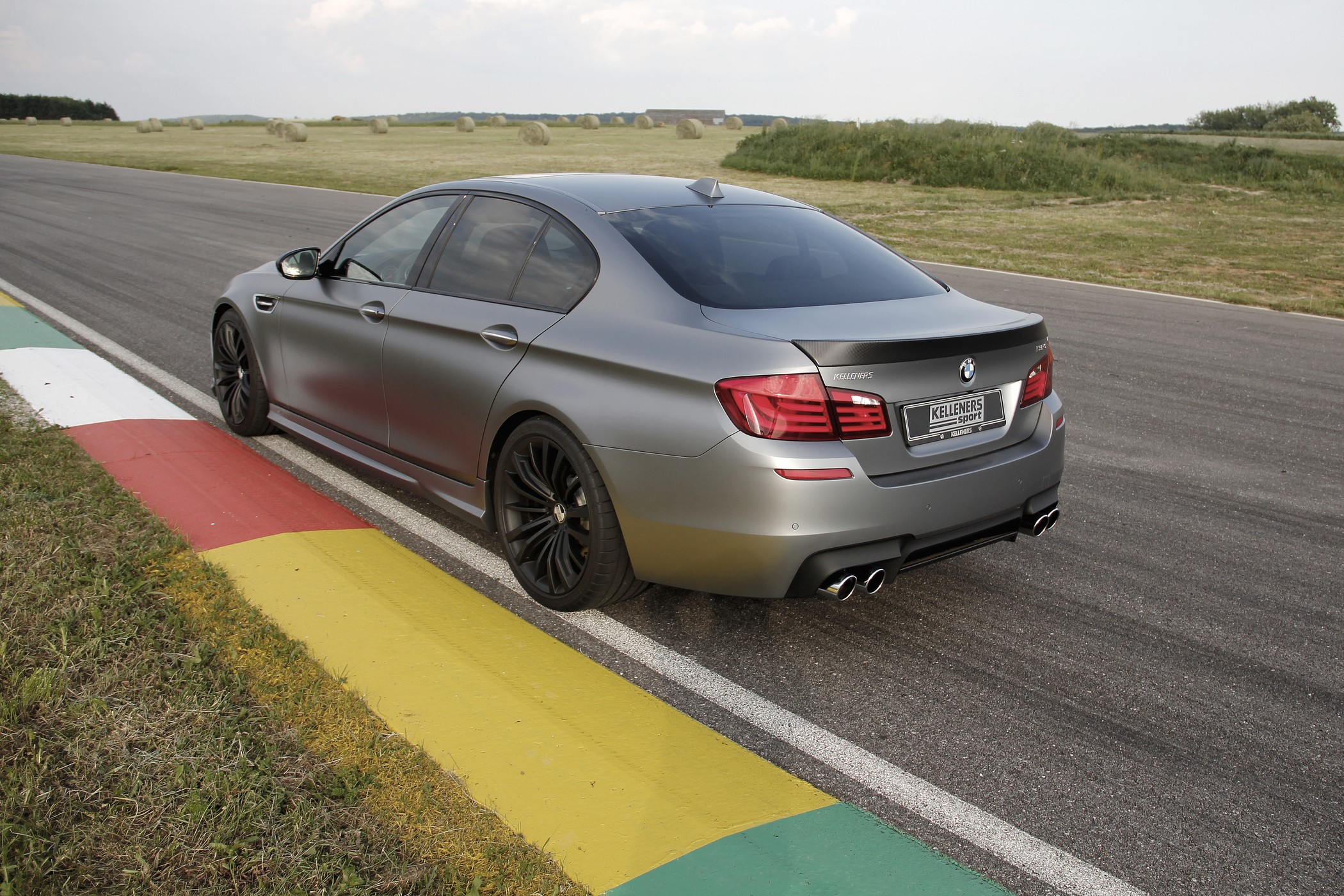 2012 Bmw M5 Wallpapers