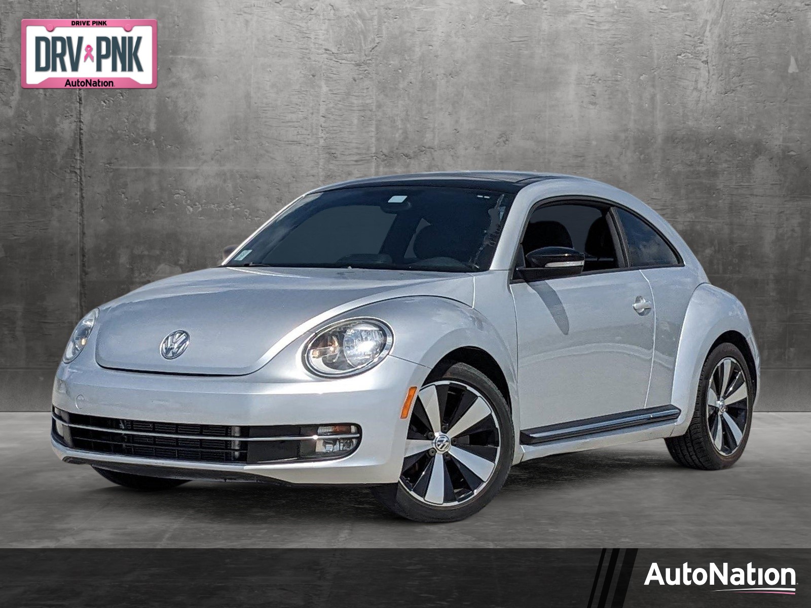 2012 Volkswagen Beetle Wallpapers