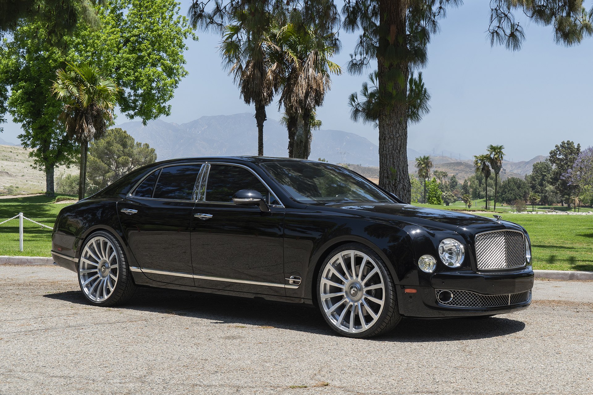 2013 Bentley Mulsanne Wallpapers