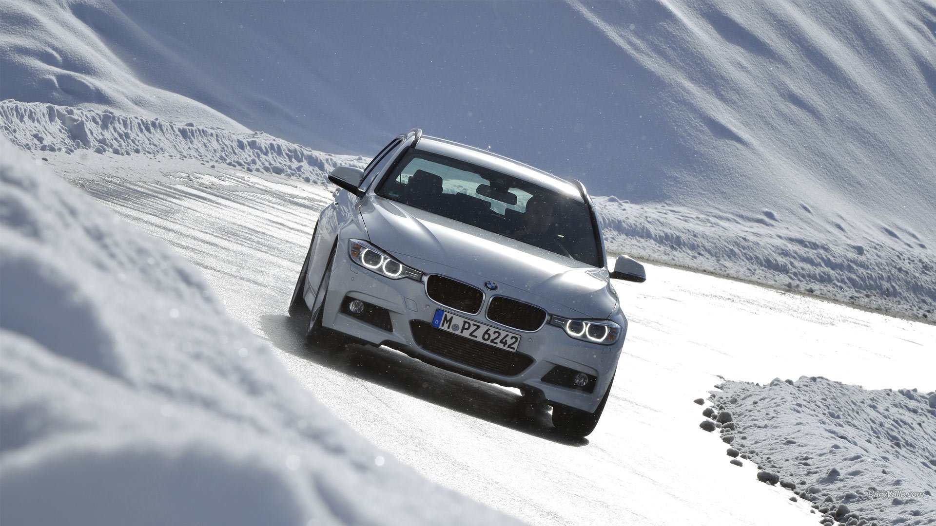 2013 Bmw 320D Wallpapers