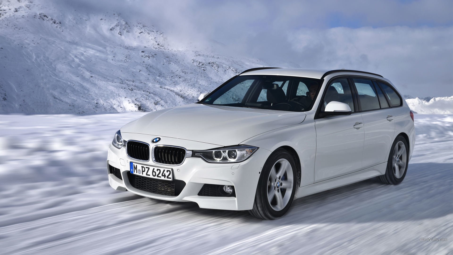 2013 Bmw 320D Wallpapers