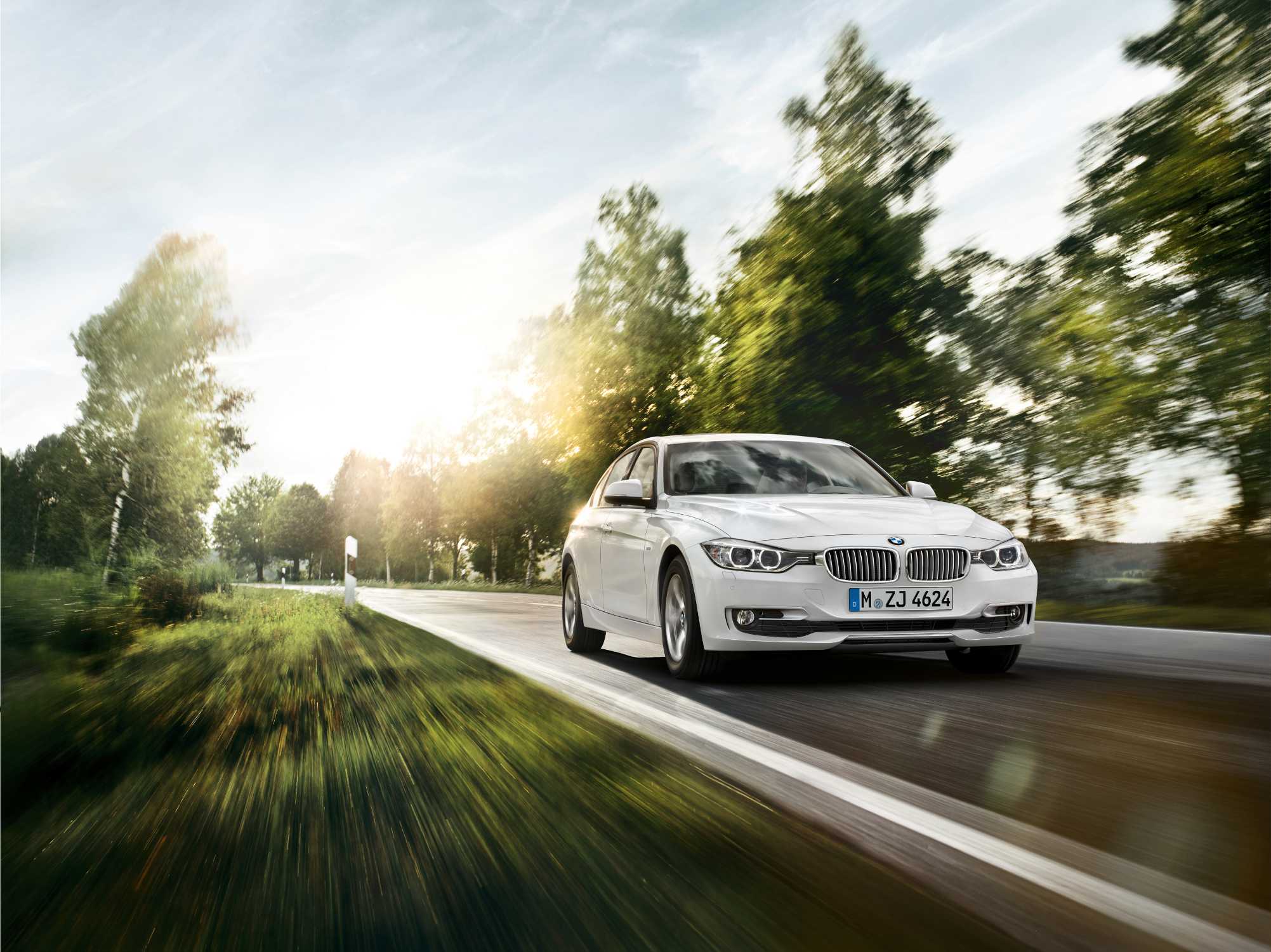 2013 Bmw 320D Wallpapers