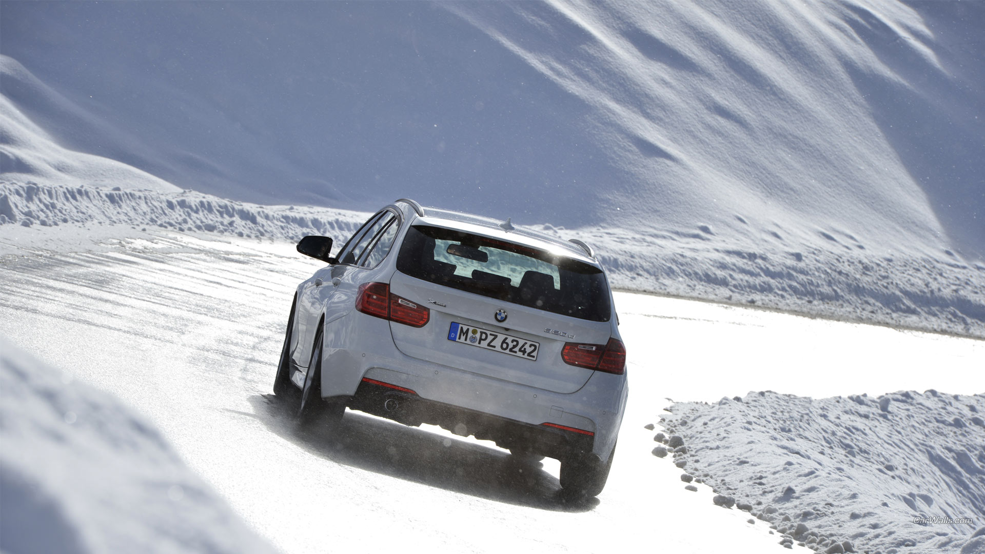 2013 Bmw 320D Wallpapers