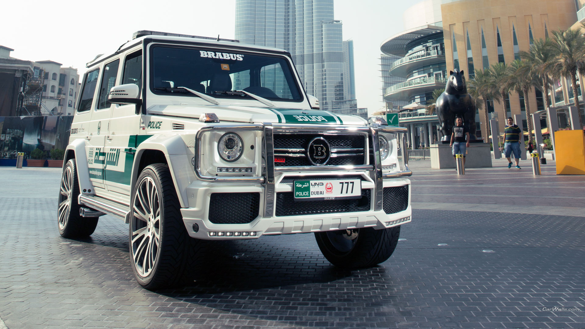 2013 Brabus B63S 700 Widestar Dubai Police Edition Wallpapers