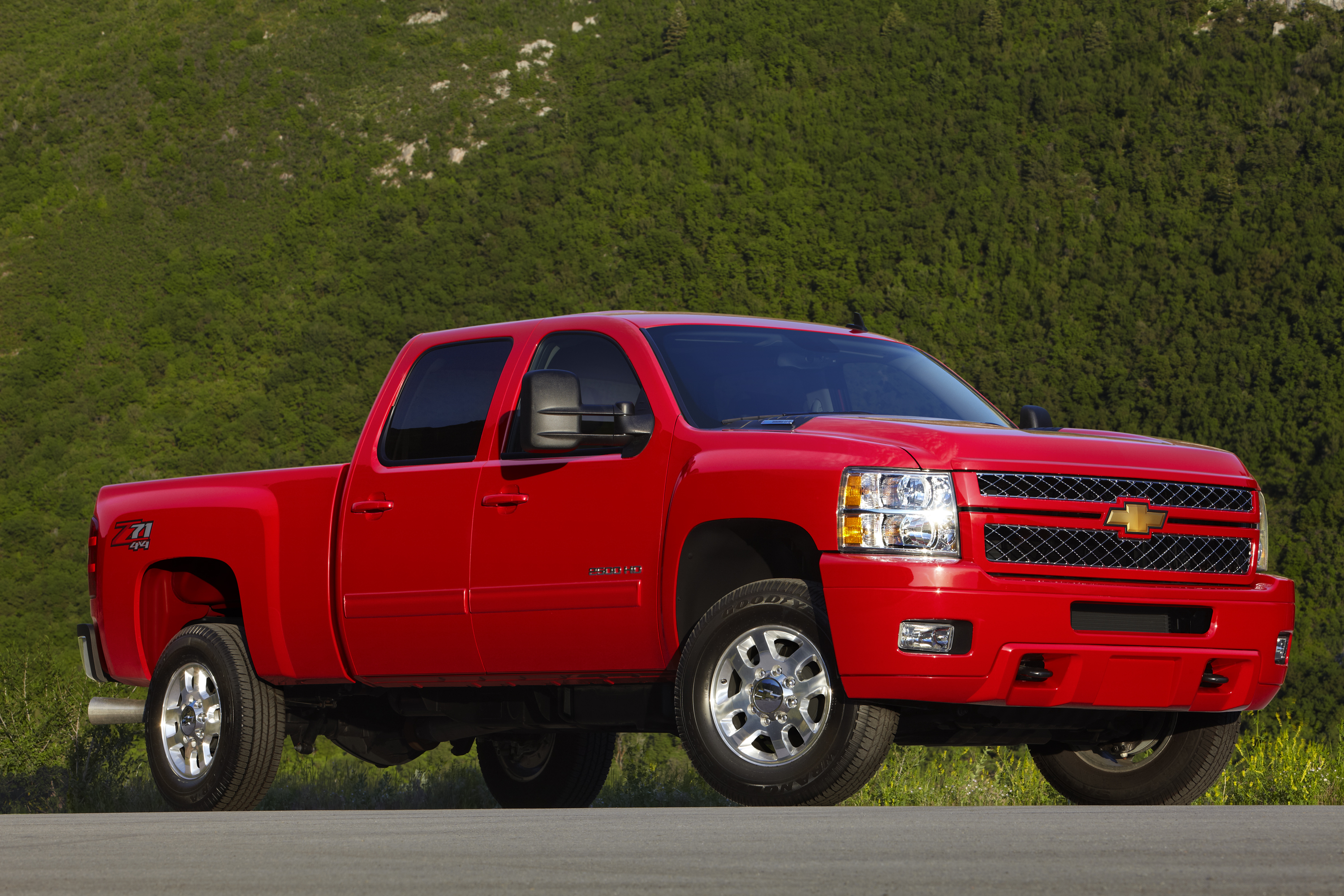 2013 Chevrolet Silverado High Country Crew Cab Wallpapers