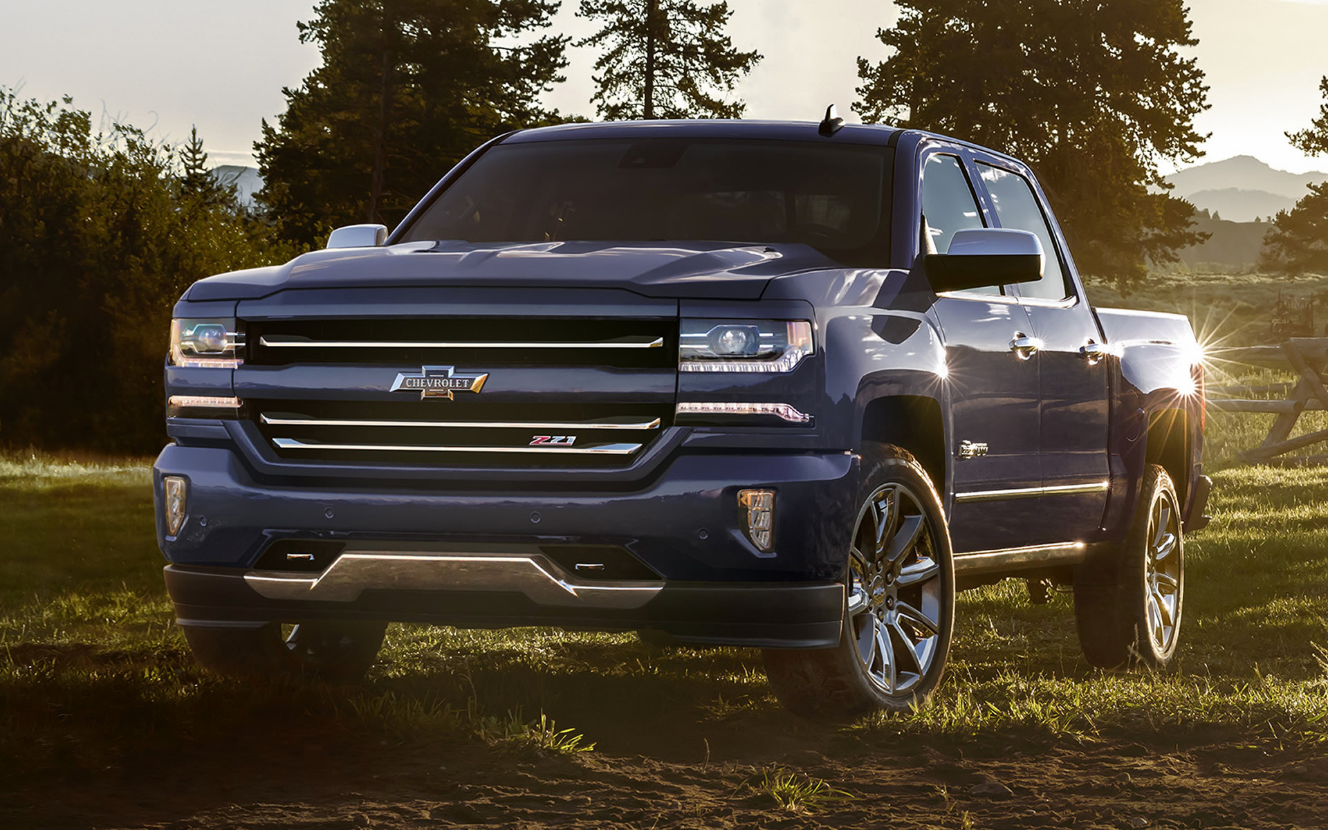 2013 Chevrolet Silverado High Country Crew Cab Wallpapers