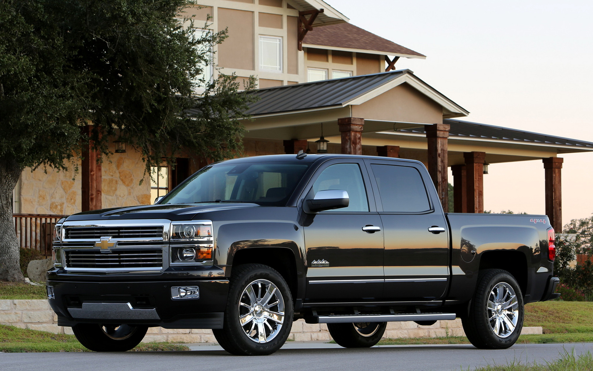 2013 Chevrolet Silverado High Country Crew Cab Wallpapers