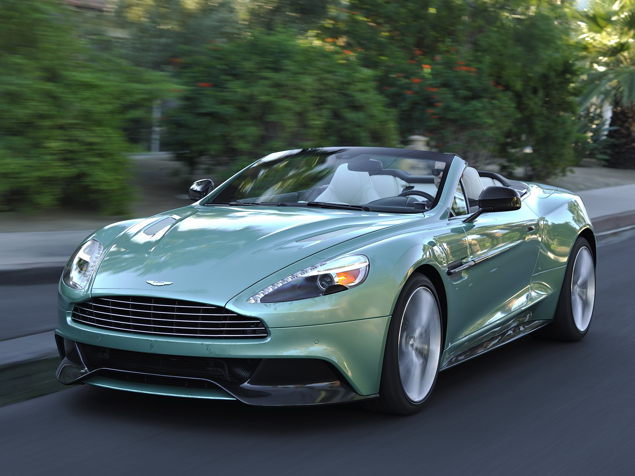 2014 Aston Martin Vanquish Volante Wallpapers