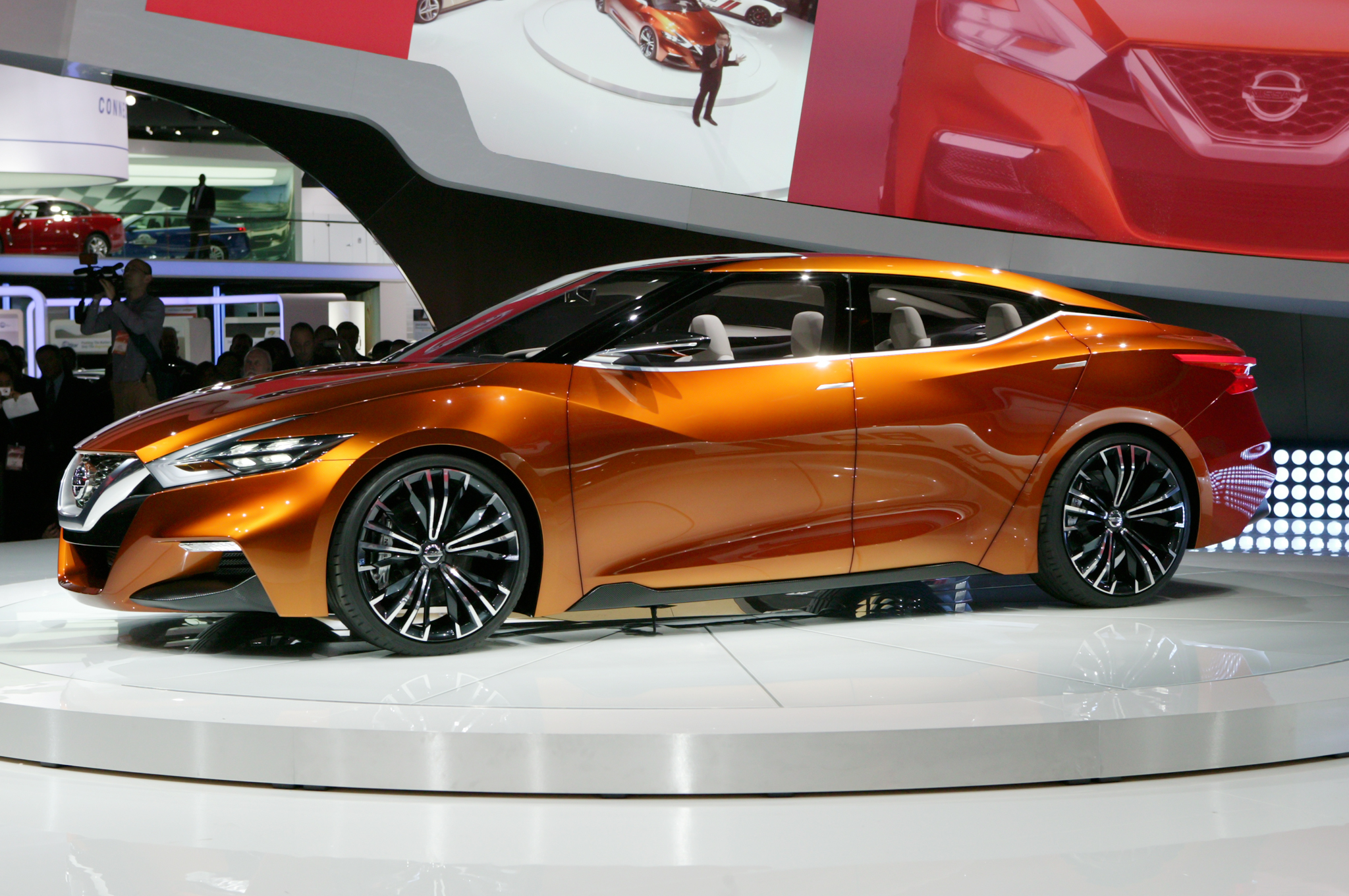 2014 Nissan Sport Sedan Concept Wallpapers