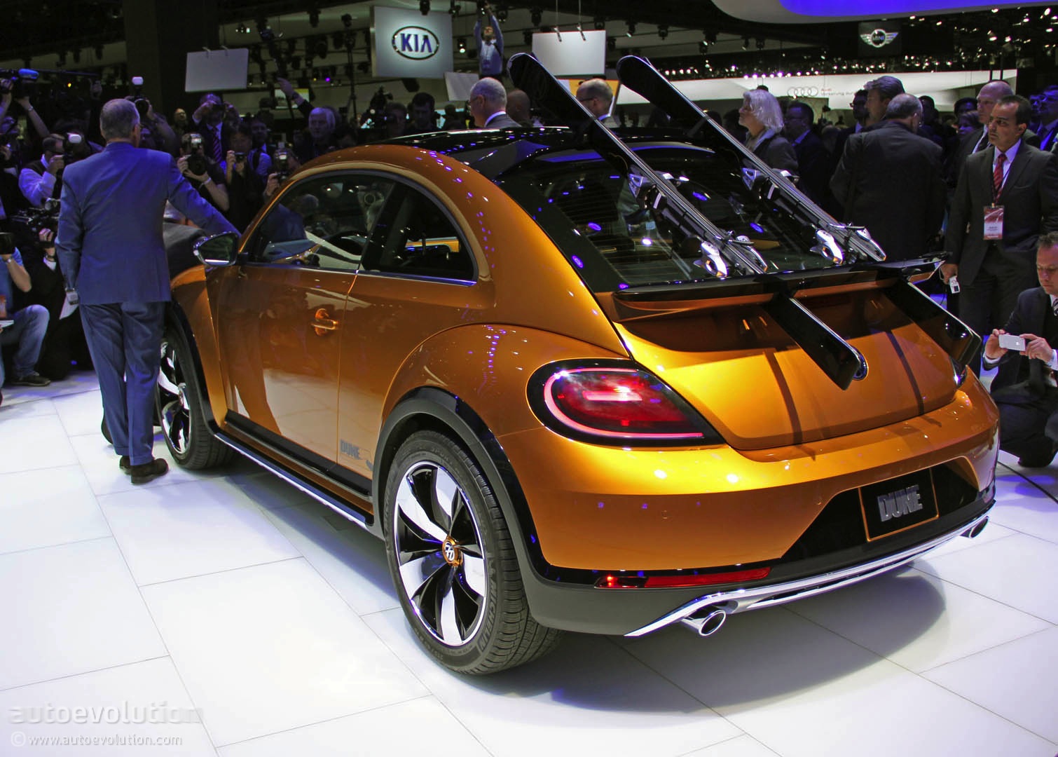 2014 Volkswagen Beetle Dune Concept Wallpapers