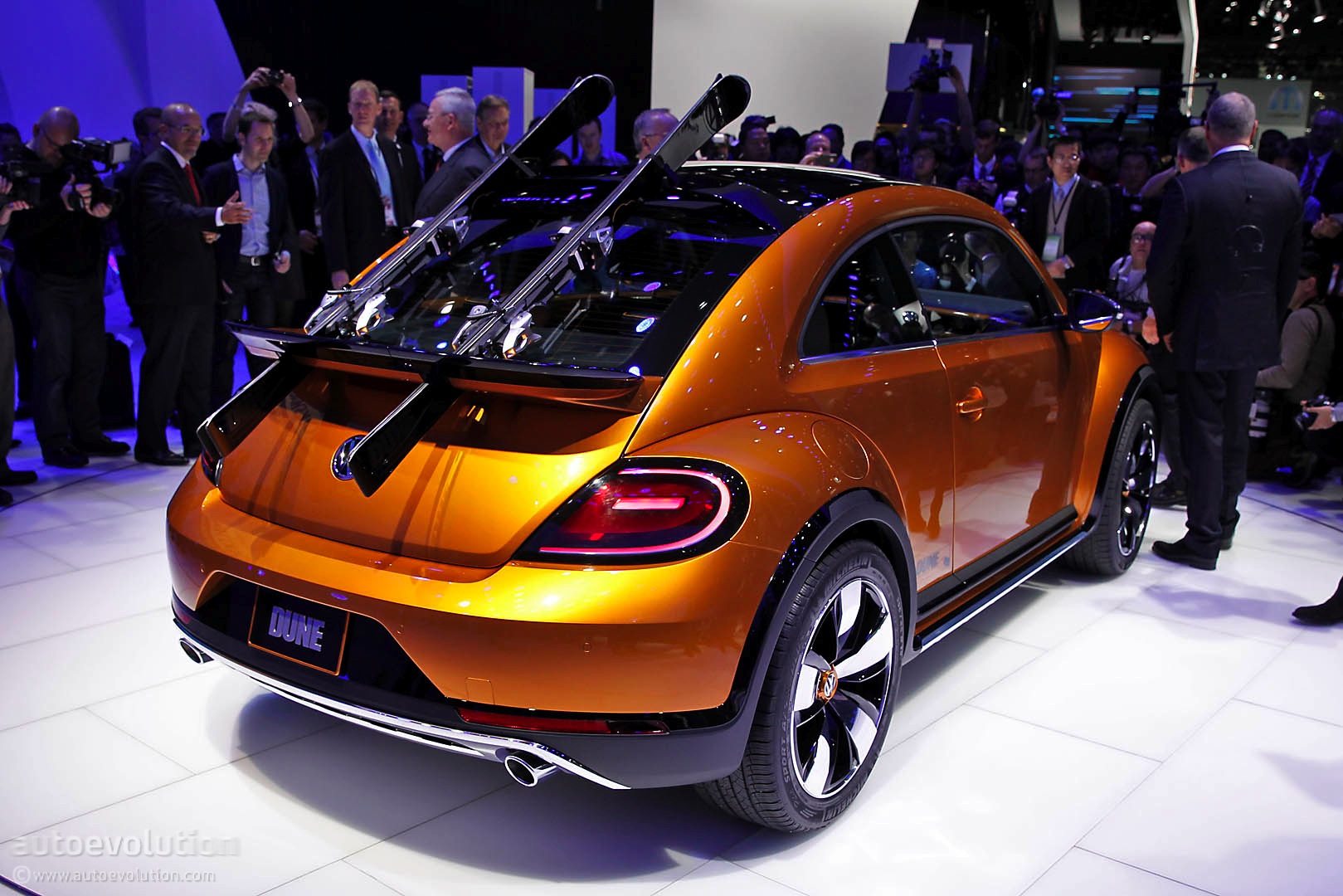 2014 Volkswagen Beetle Dune Concept Wallpapers