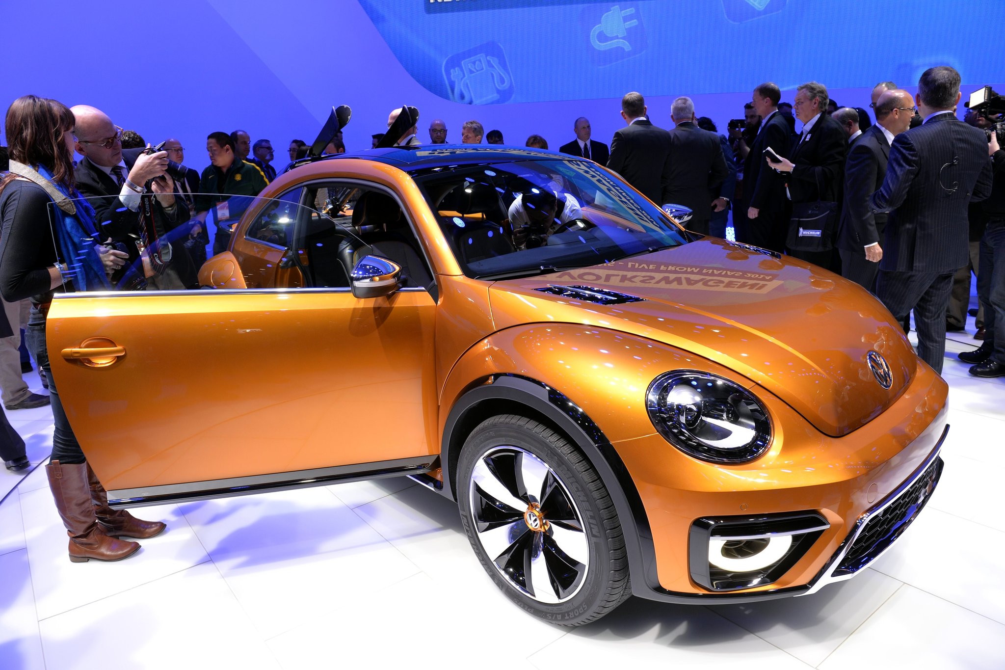 2014 Volkswagen Beetle Dune Concept Wallpapers