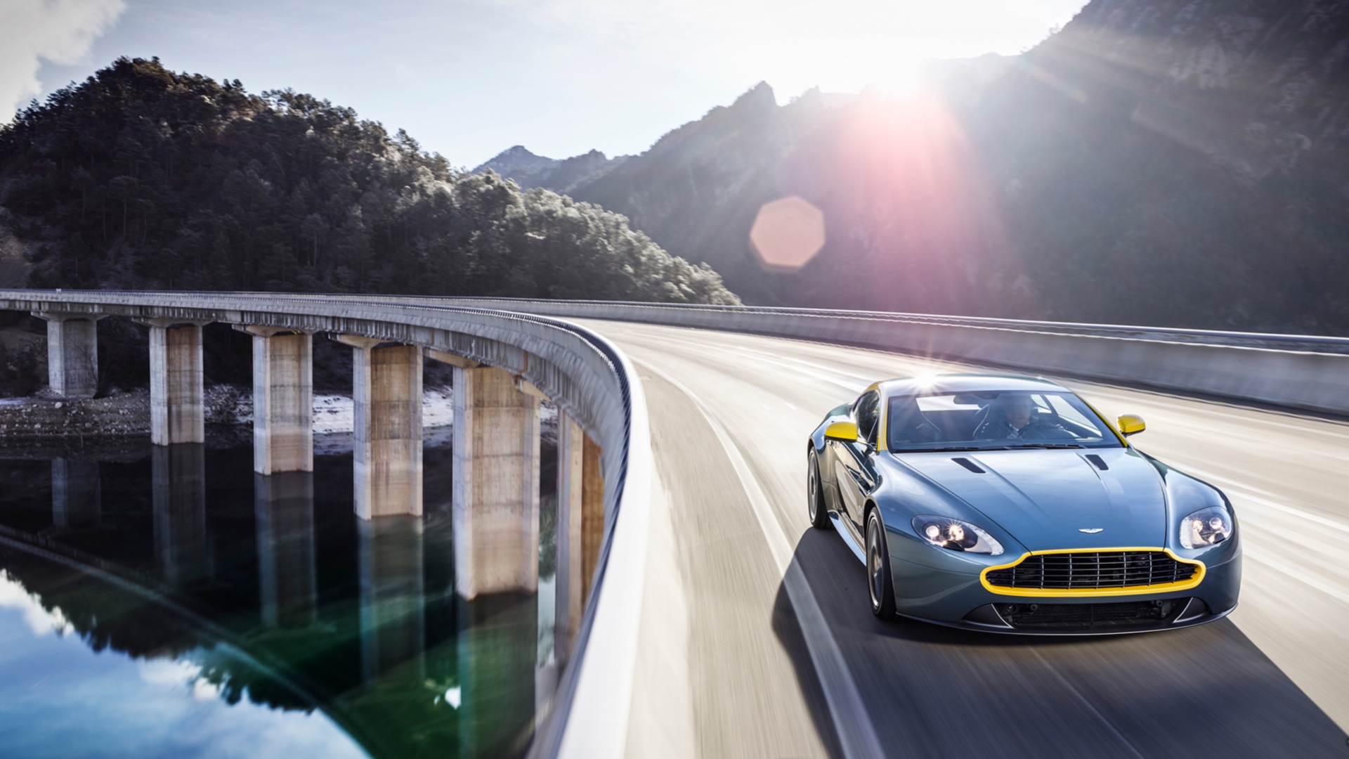 2015 Aston Martin V8 Vantage N430 Wallpapers