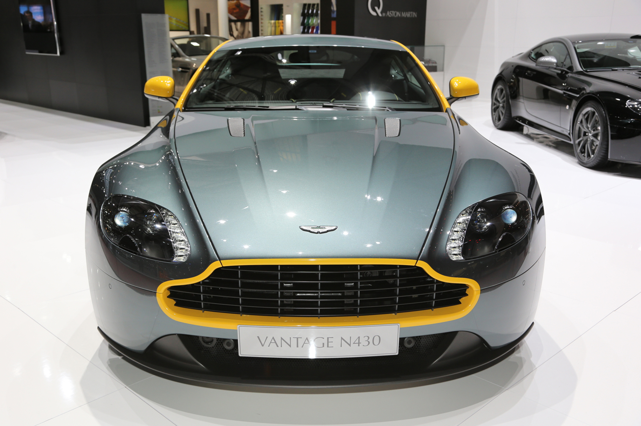 2015 Aston Martin V8 Vantage N430 Wallpapers