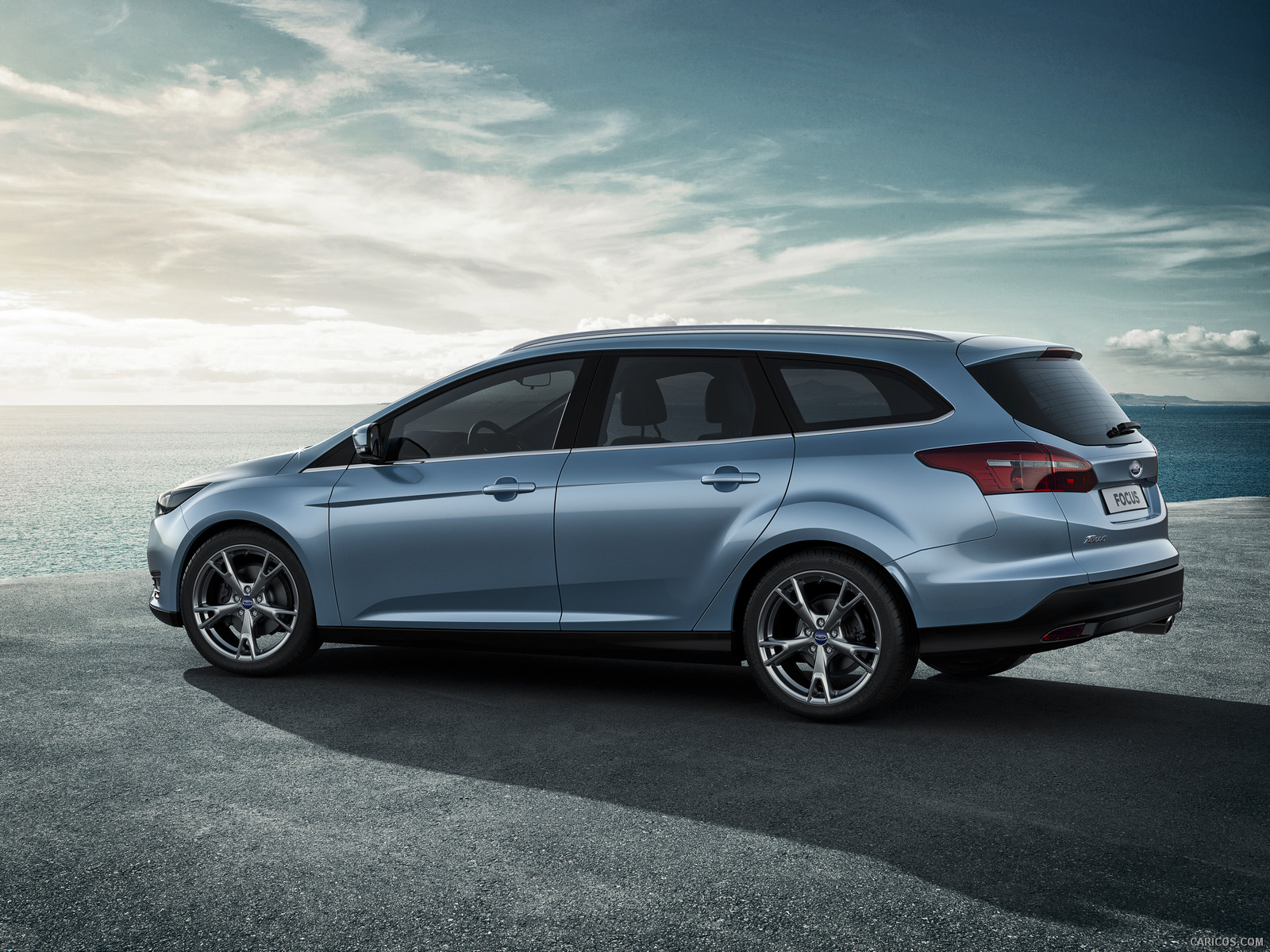 2015 Ford Focus Wagon Wallpapers