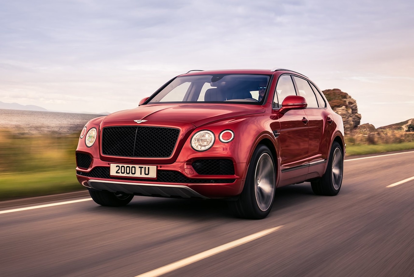 2019 Bentley Bentayga V8 Wallpapers