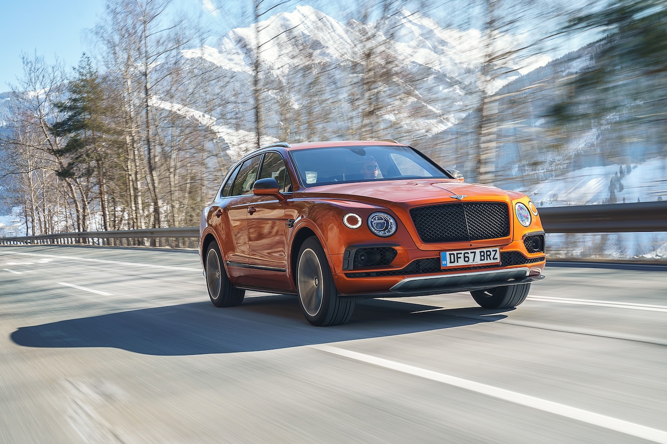 2019 Bentley Bentayga V8 Wallpapers