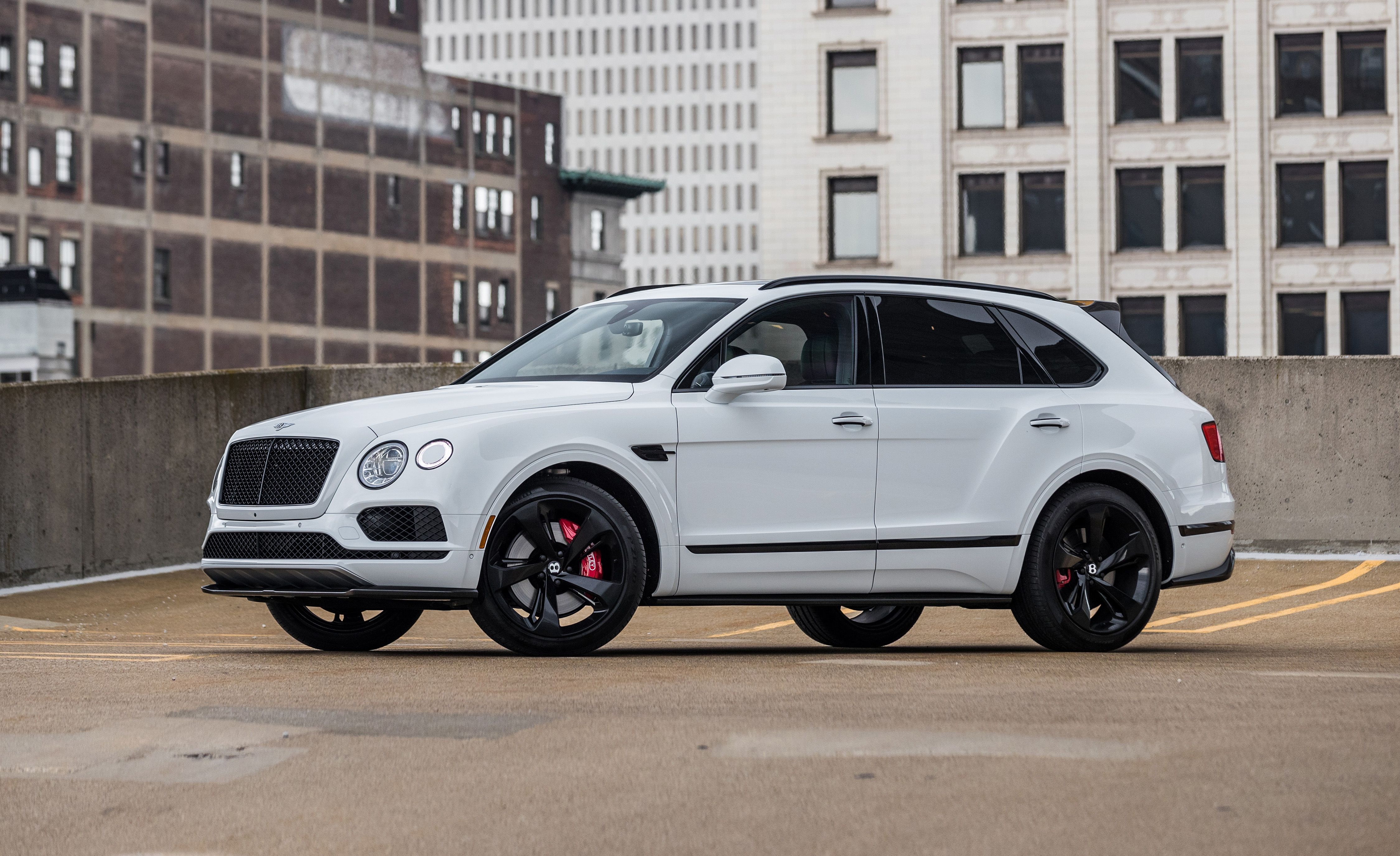 2019 Bentley Bentayga V8 Wallpapers