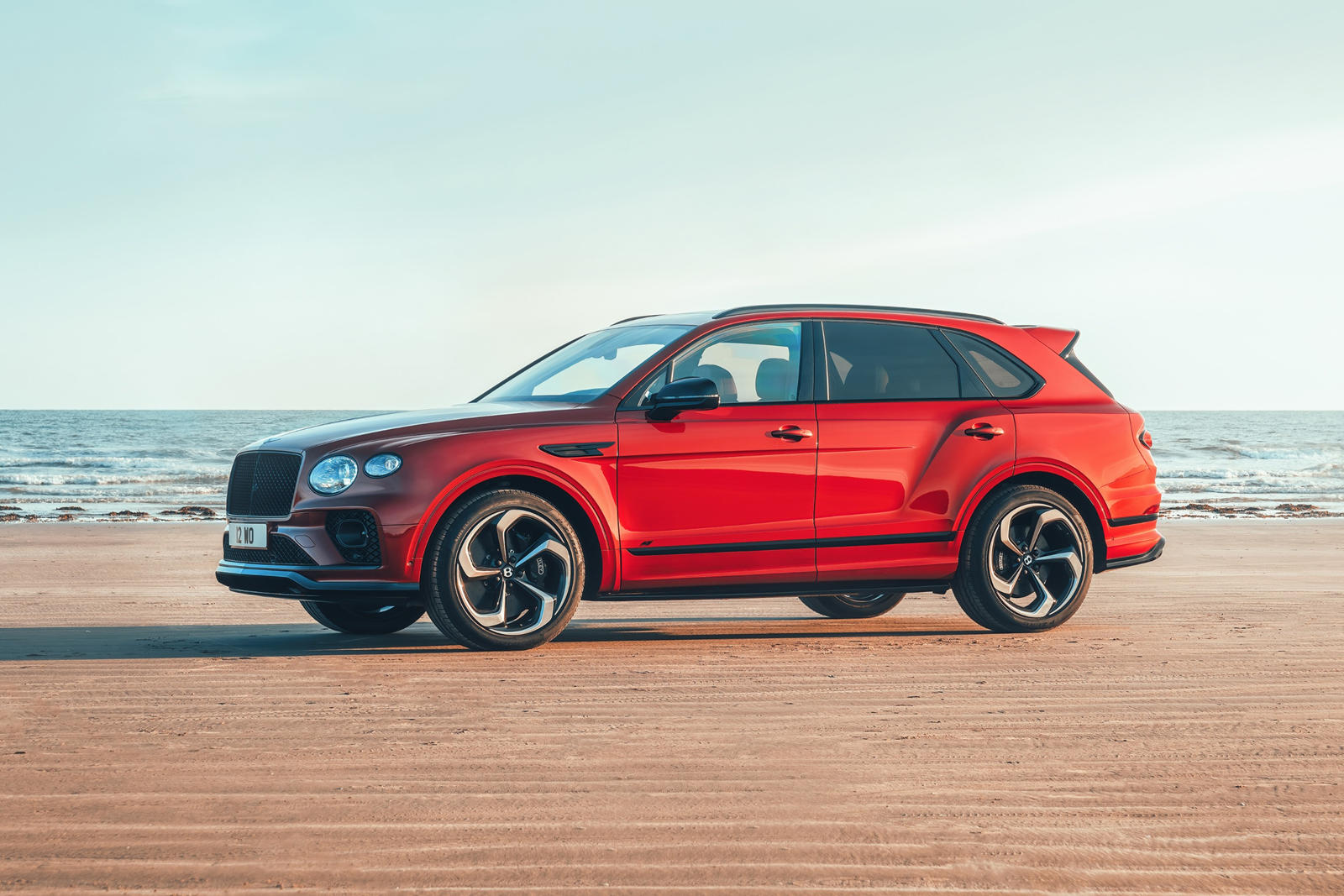 2019 Bentley Bentayga V8 Wallpapers