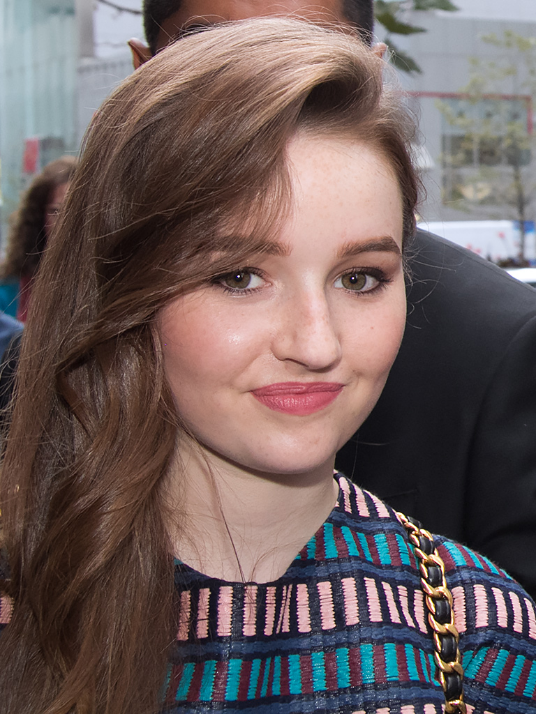 2020 Kaitlyn Dever Wallpapers