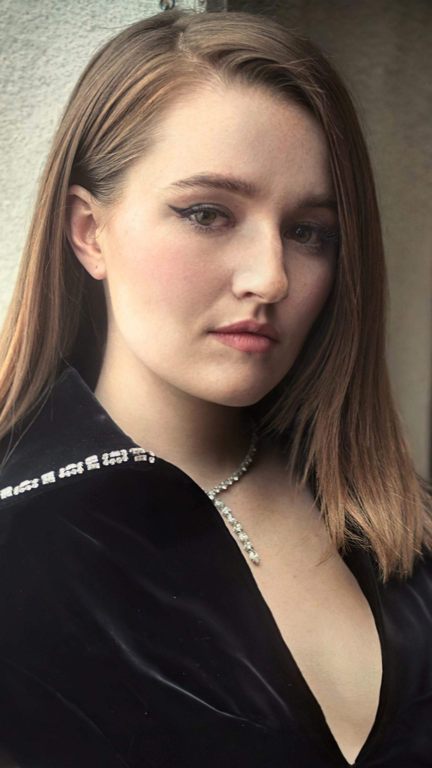 2020 Kaitlyn Dever Wallpapers