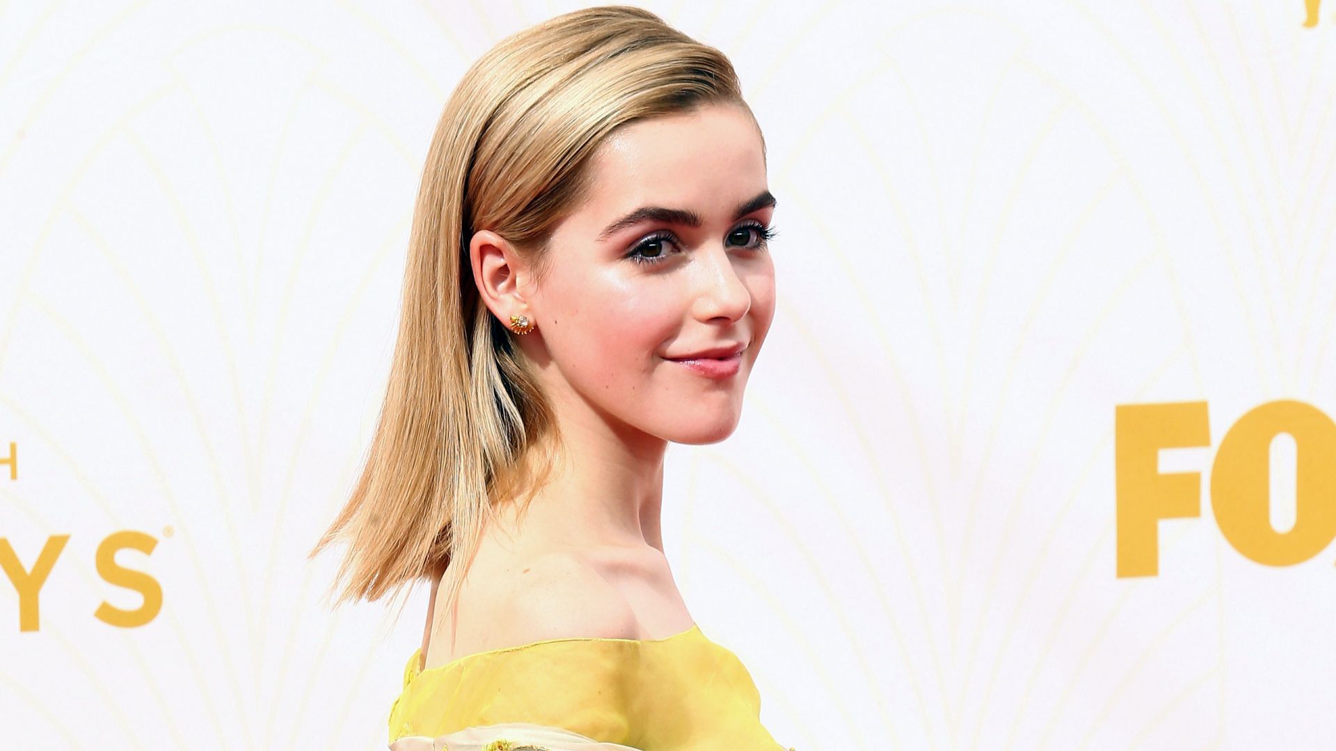 2020 Kiernan Shipka Wallpapers