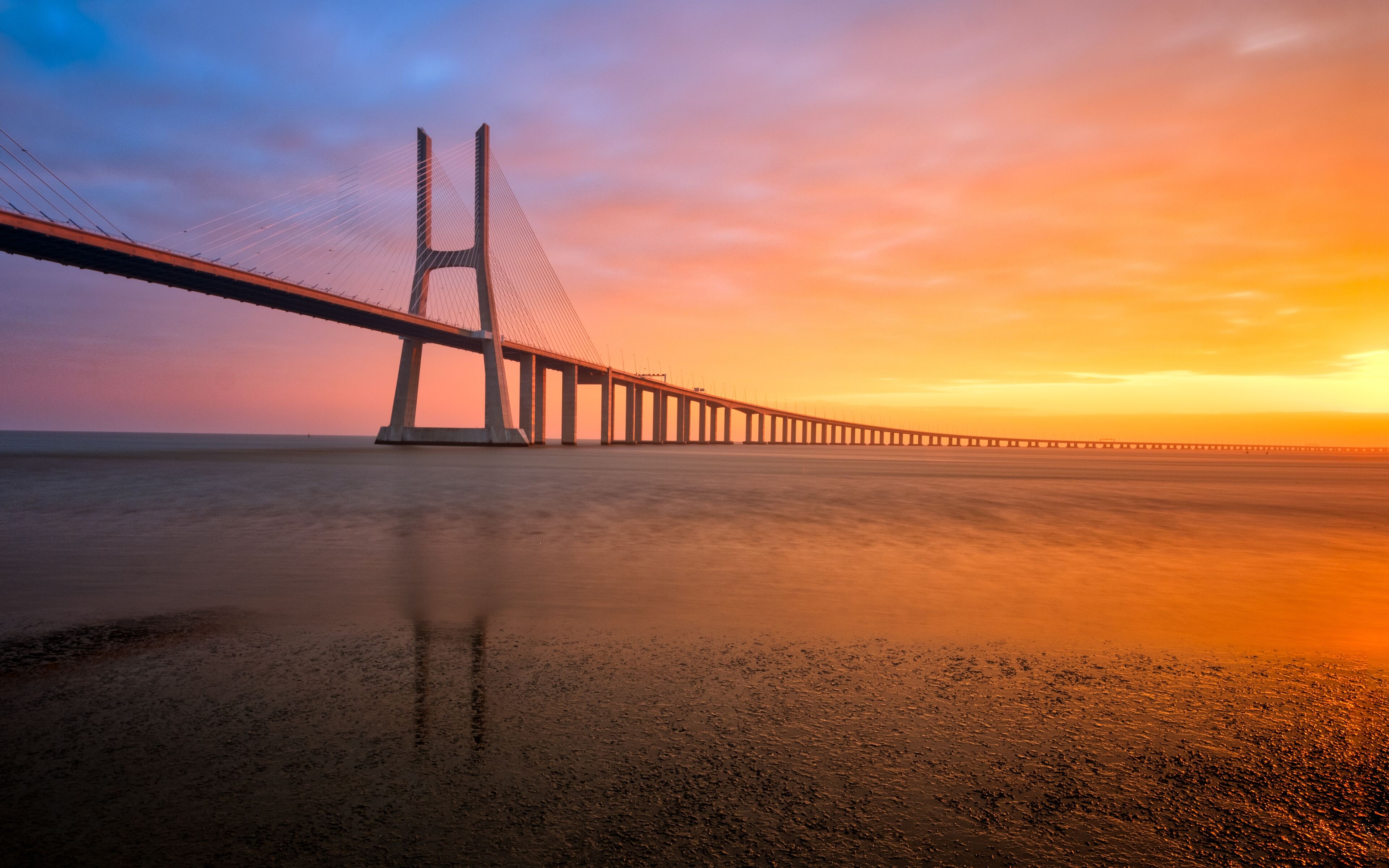 25 De Abril Bridge Wallpapers