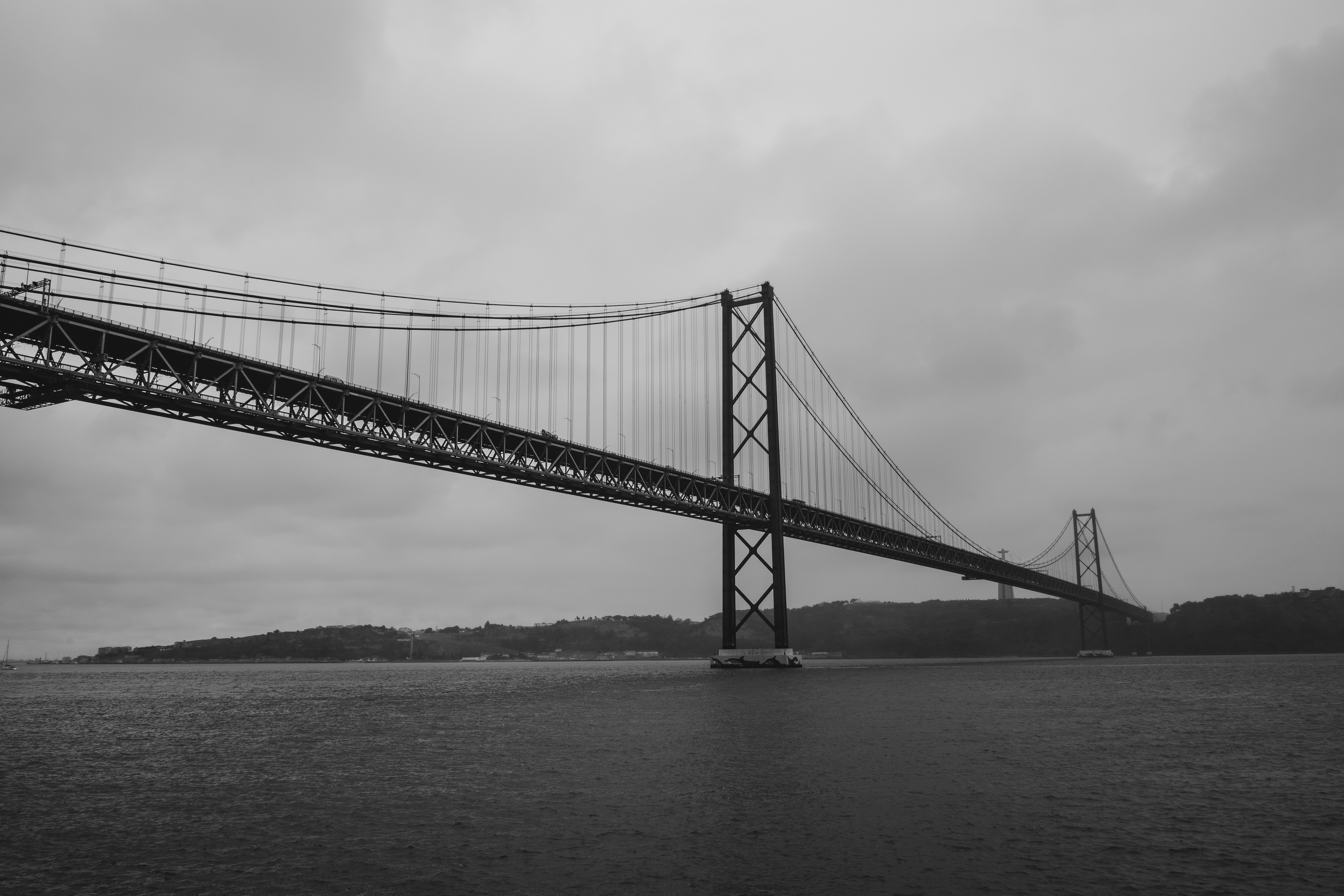 25 De Abril Bridge Wallpapers