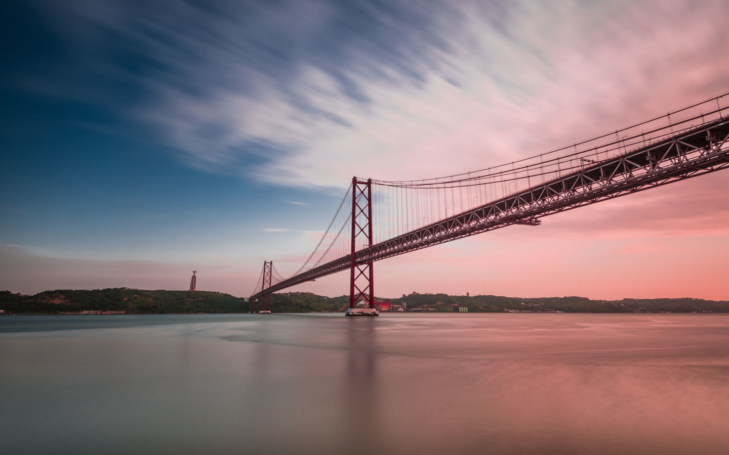 25 De Abril Bridge Wallpapers