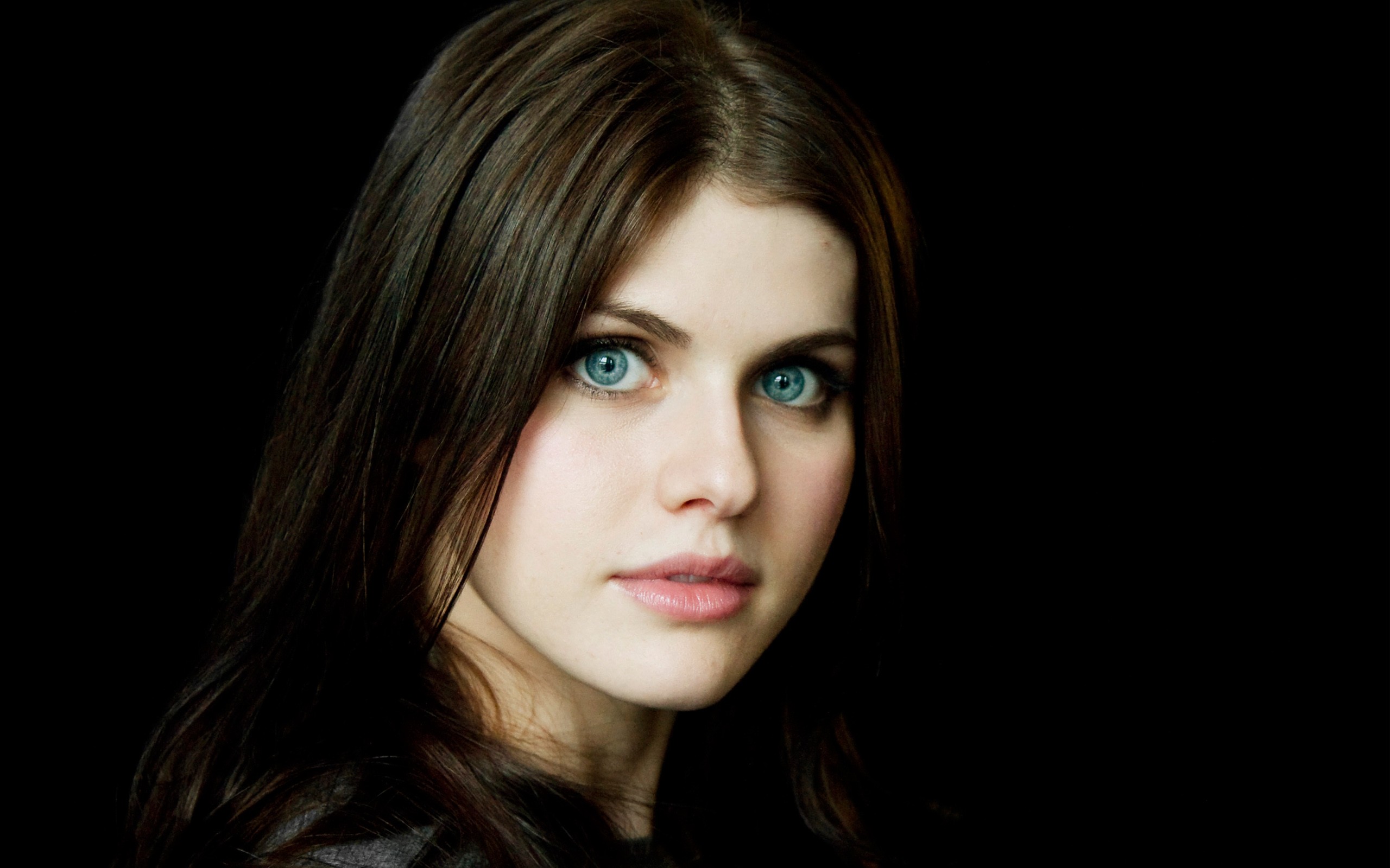 4K Alexandra Daddario Wallpapers