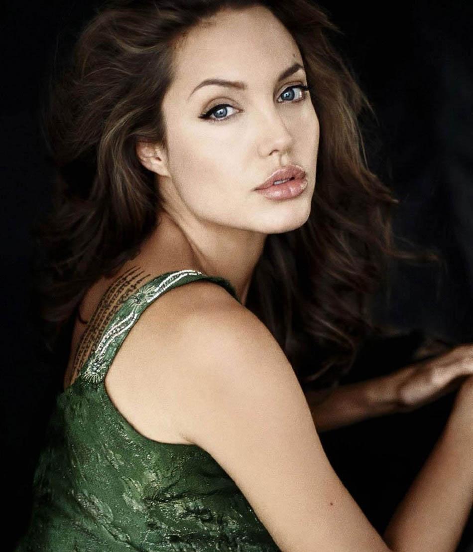 4K Angelina Jolie 2019 Wallpapers