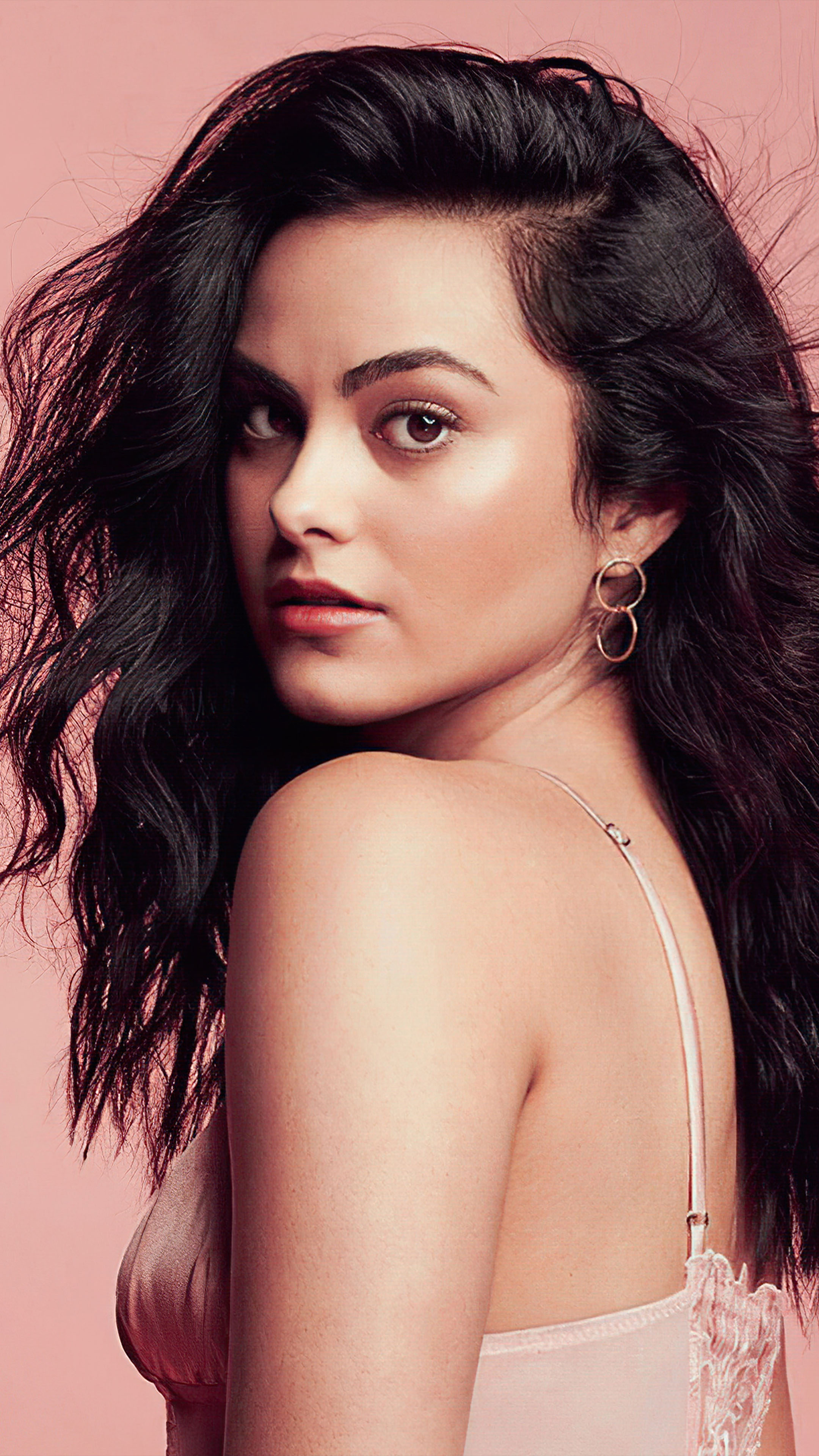 4K Camila Mendes Wallpapers