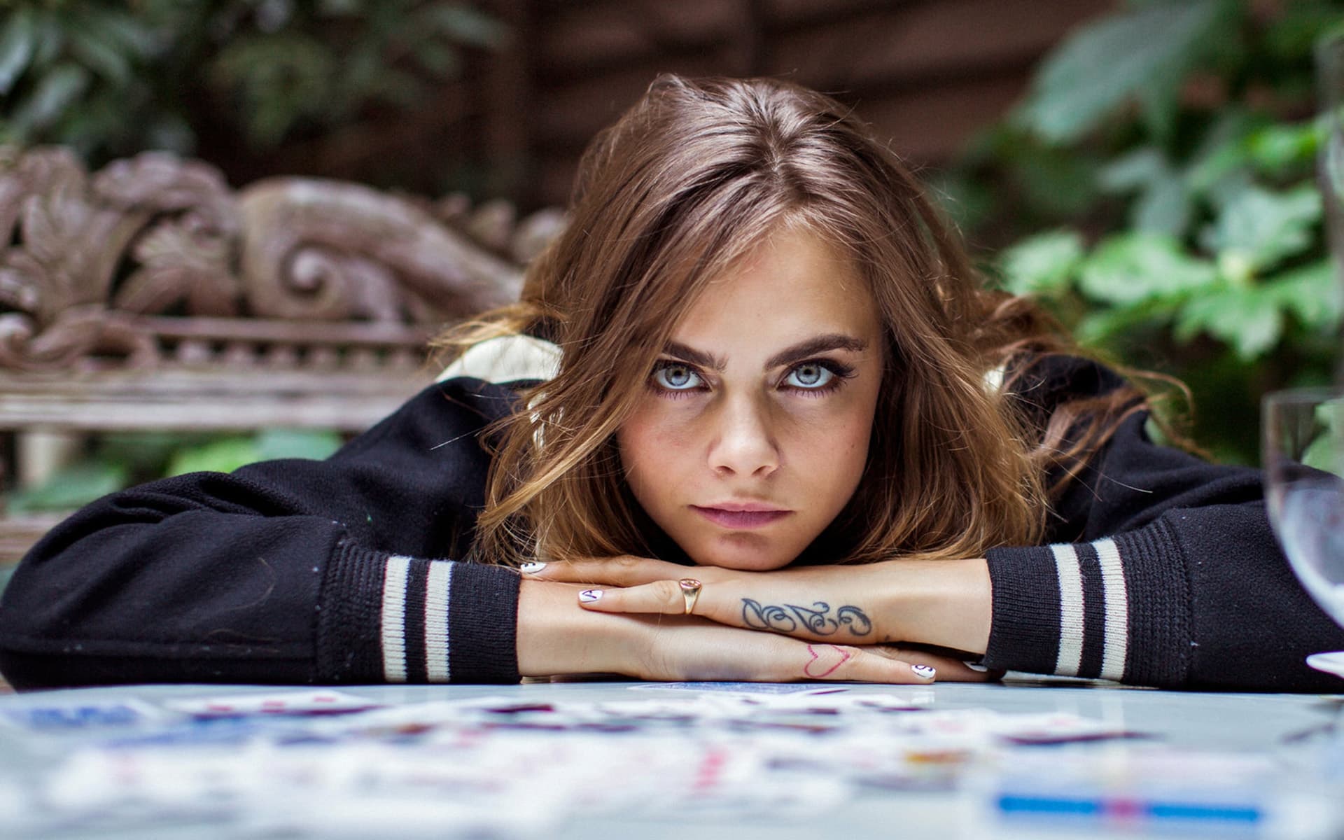 4K Cara Delevingne Wallpapers