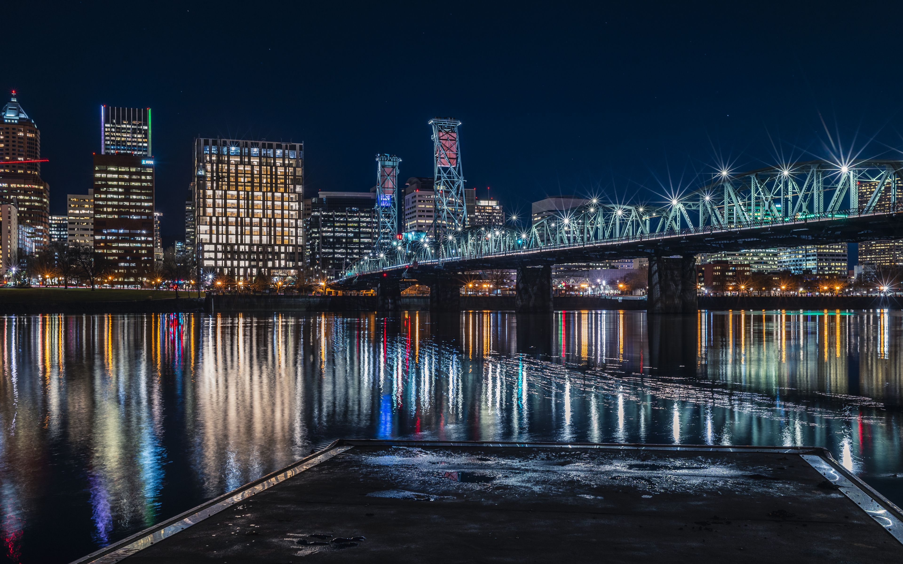 4K Cityscape Buildings Cool River Reflection Wallpapers