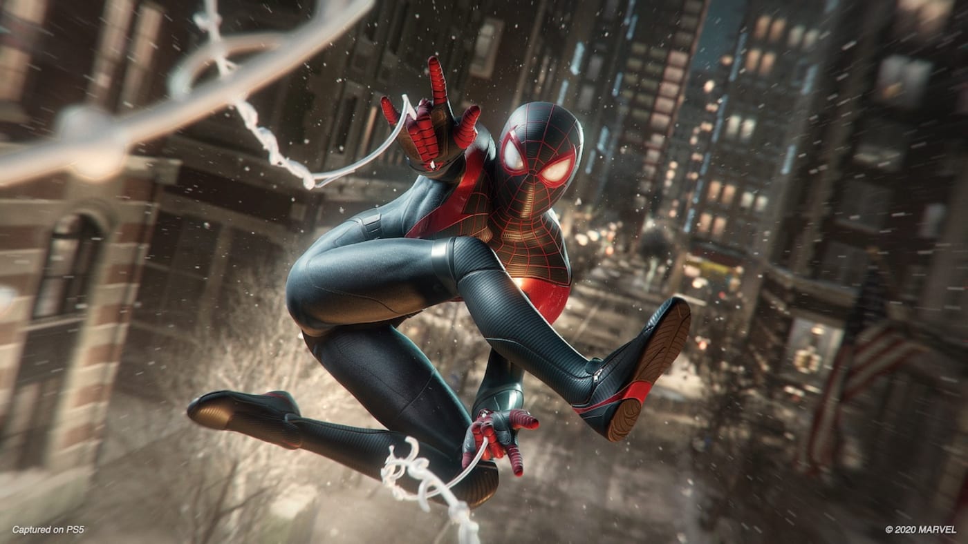 4K Cool Spiderman Pose Wallpapers