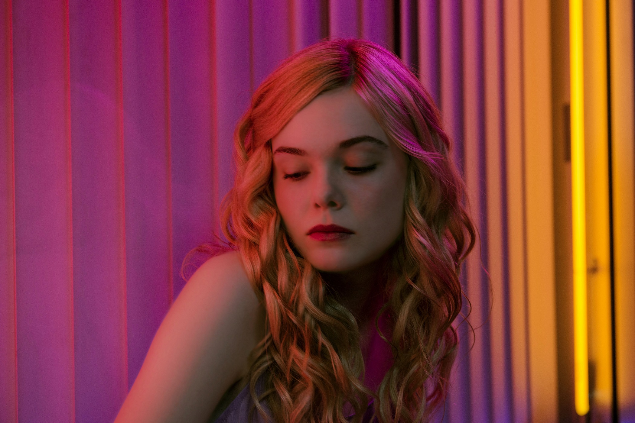 4K Elle Fanning 2020 Wallpapers