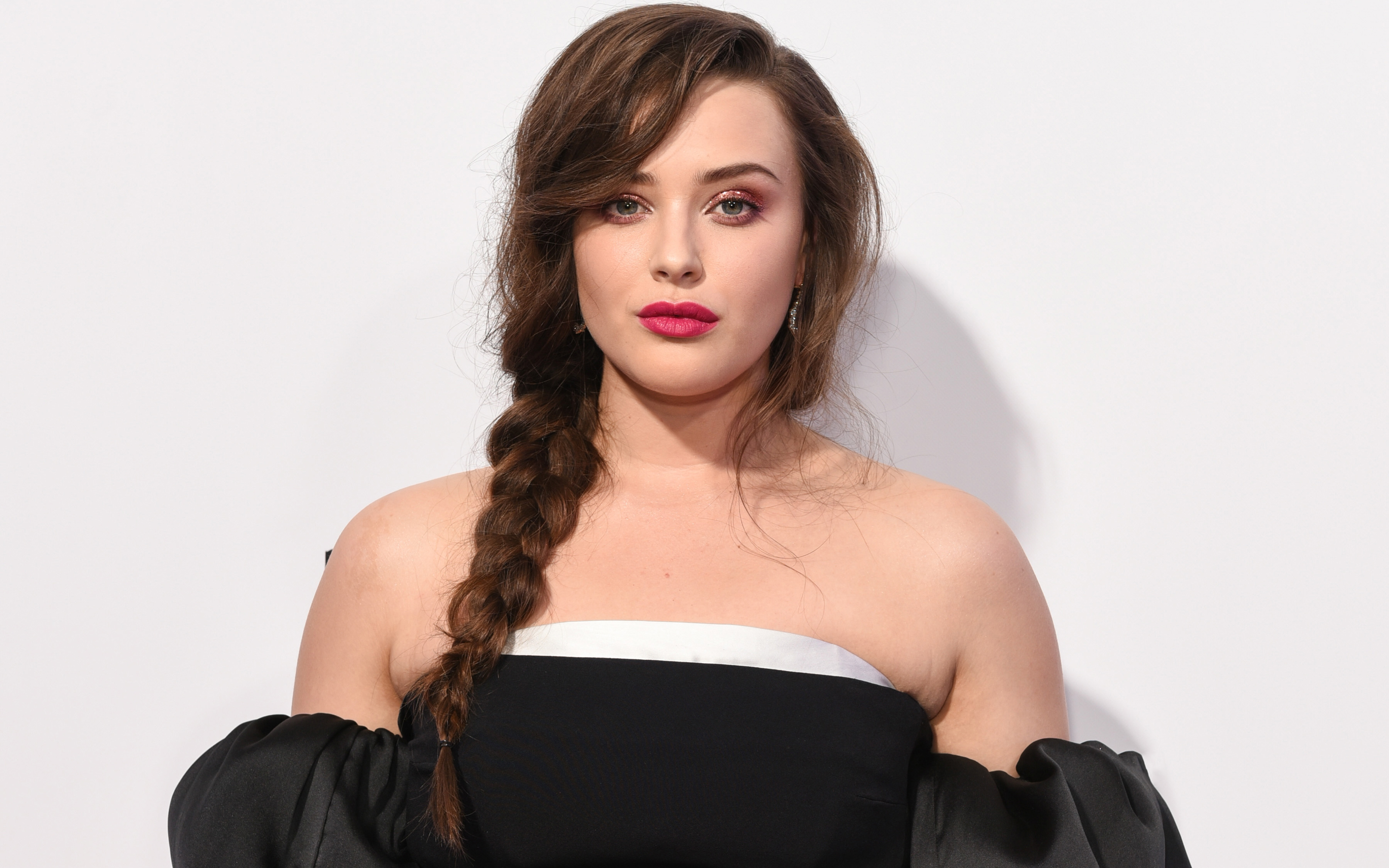 4K Katherine Langford Wallpapers