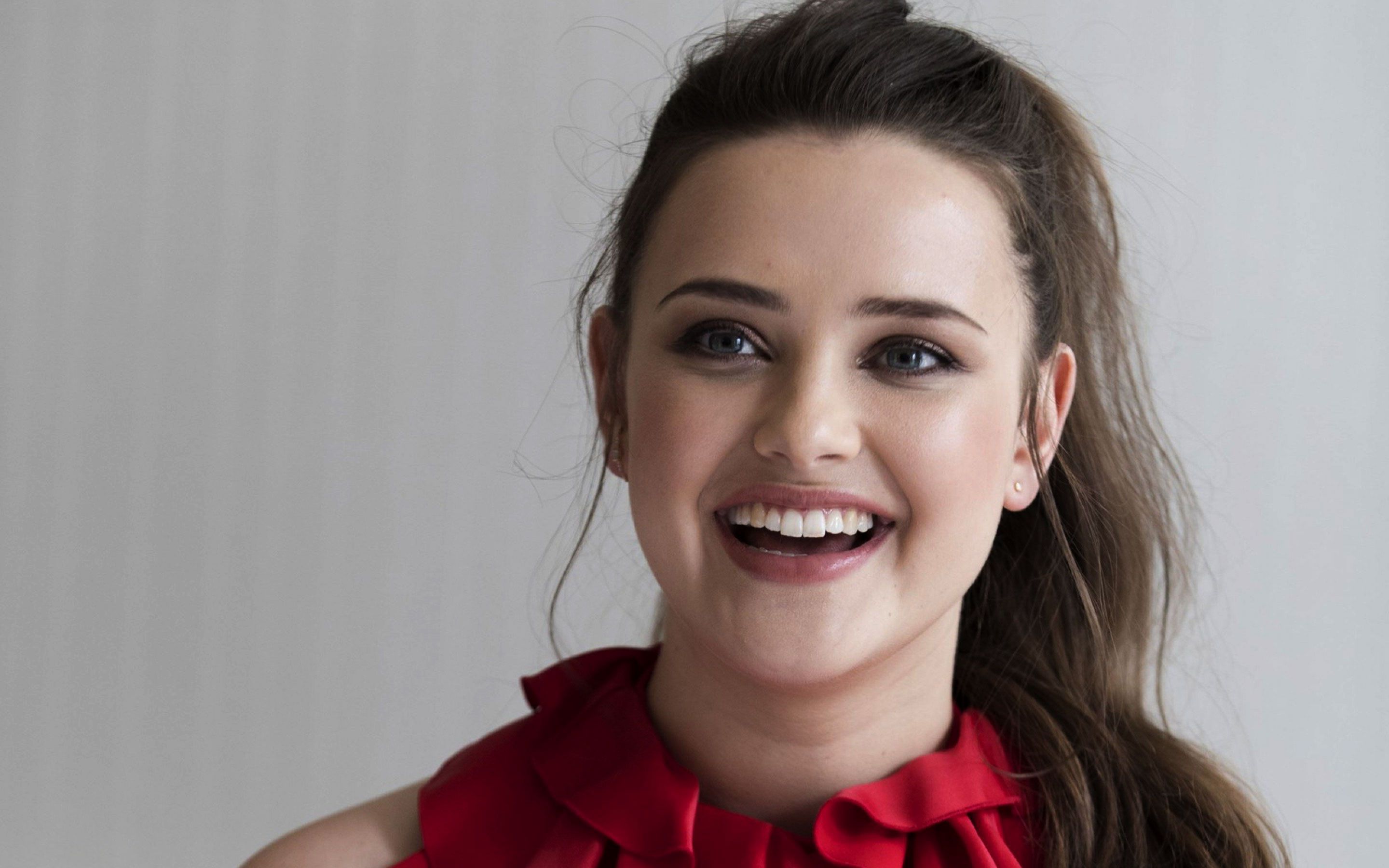 4K Katherine Langford Wallpapers