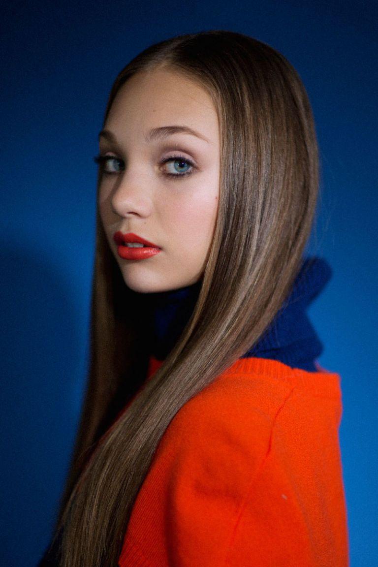 4K Maddie Ziegler Wallpapers