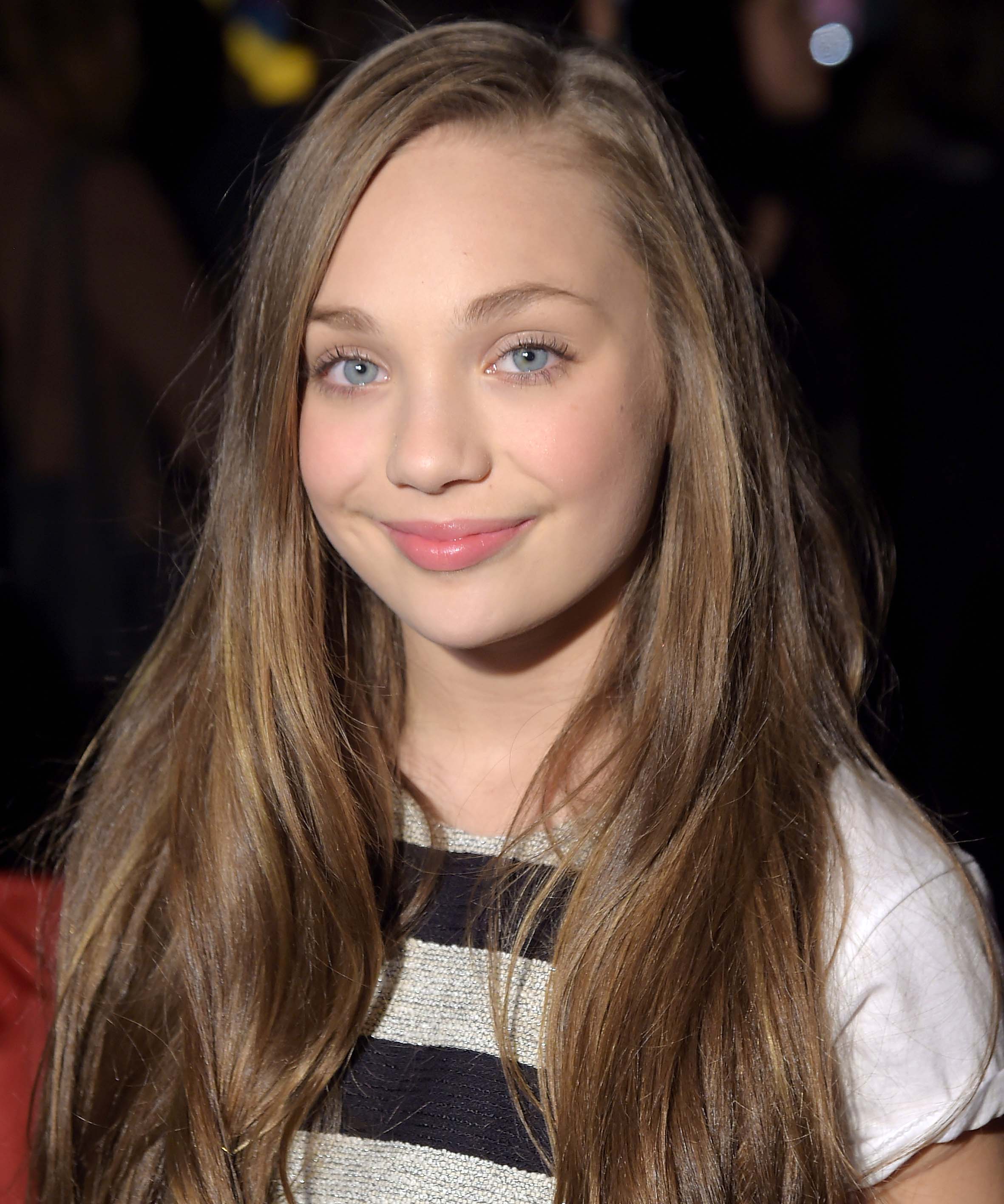 4K Maddie Ziegler Wallpapers