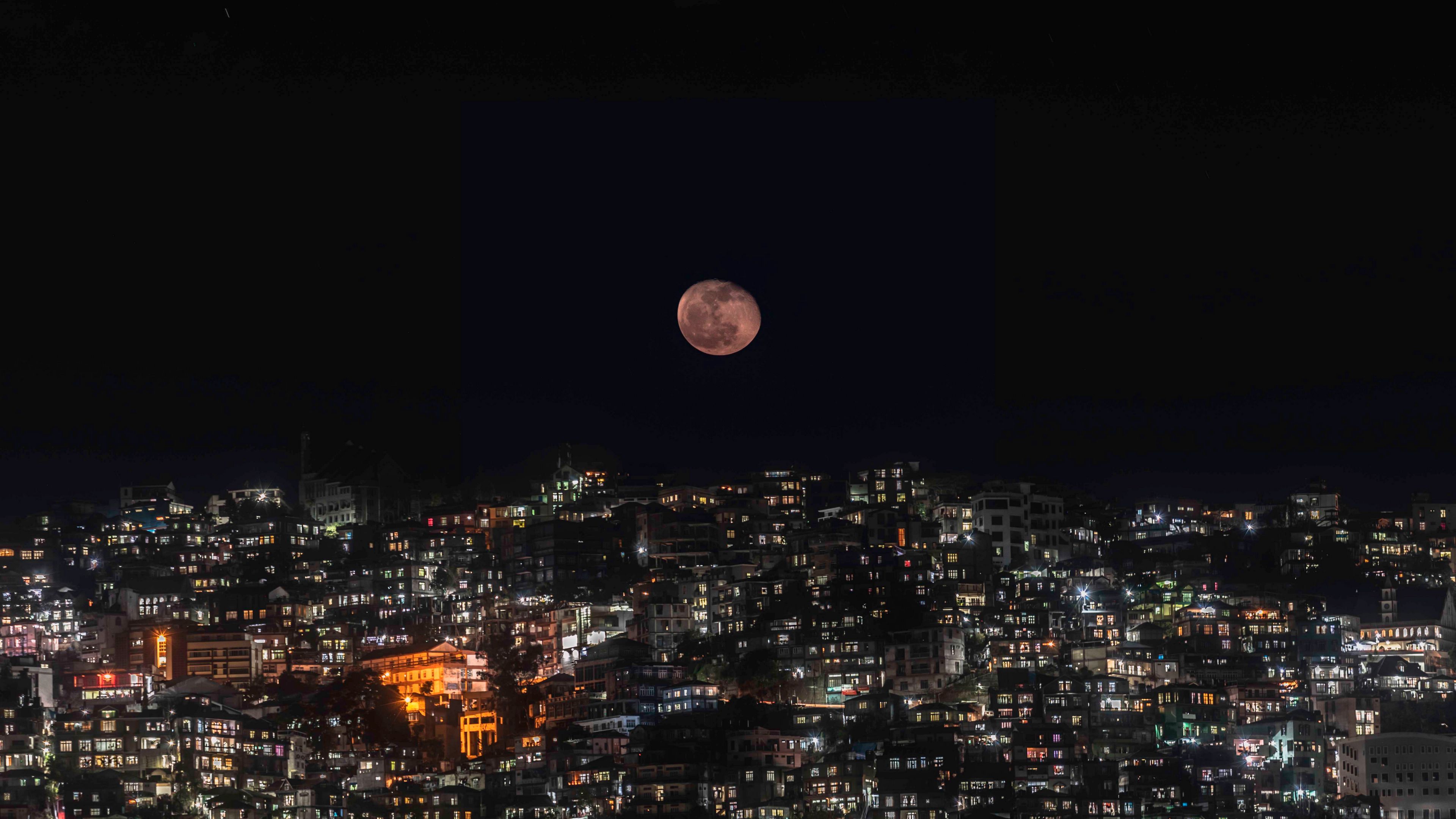 4K Moon Clouds Night City View Wallpapers