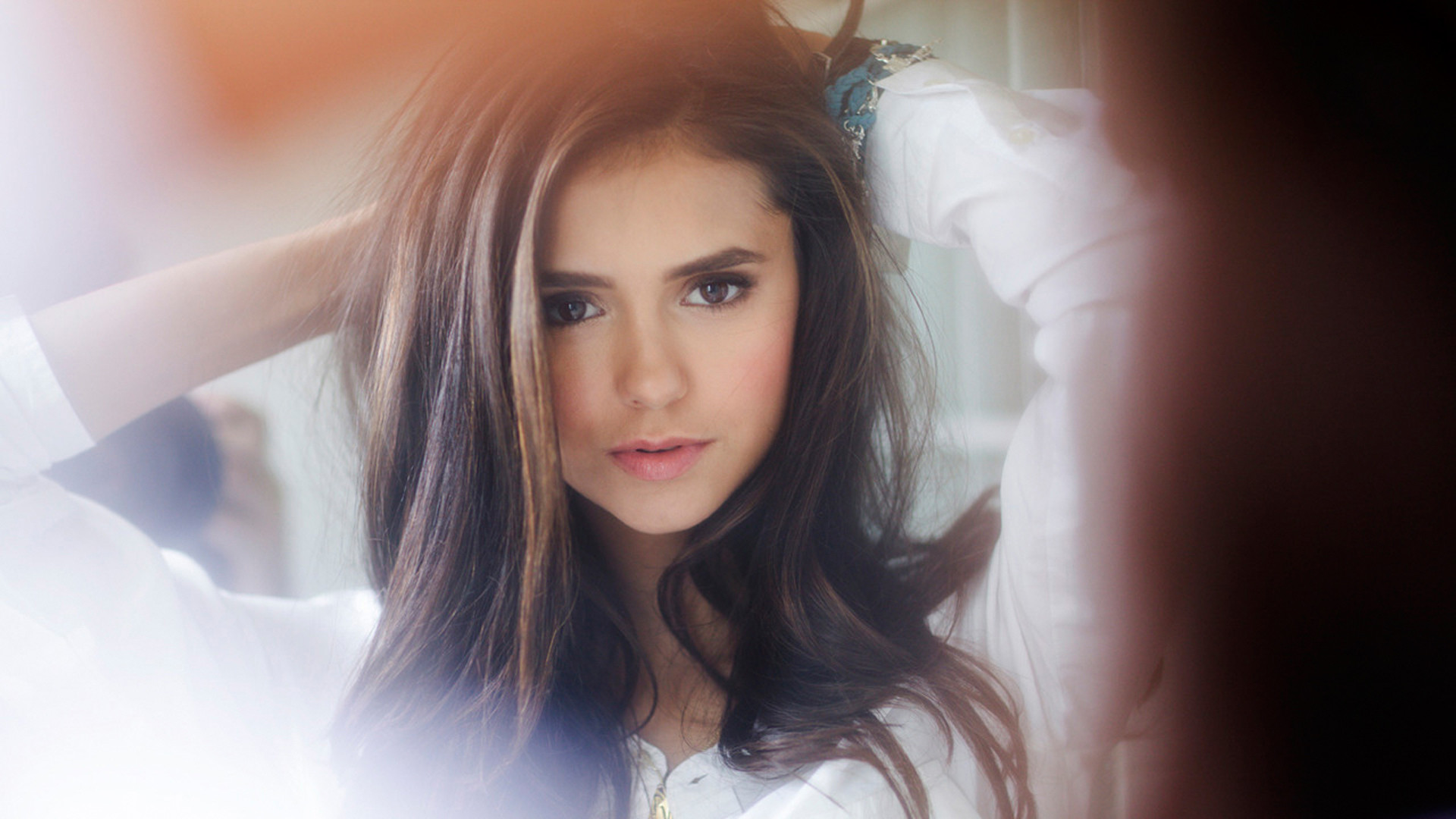 4K Nina Dobrev Wallpapers