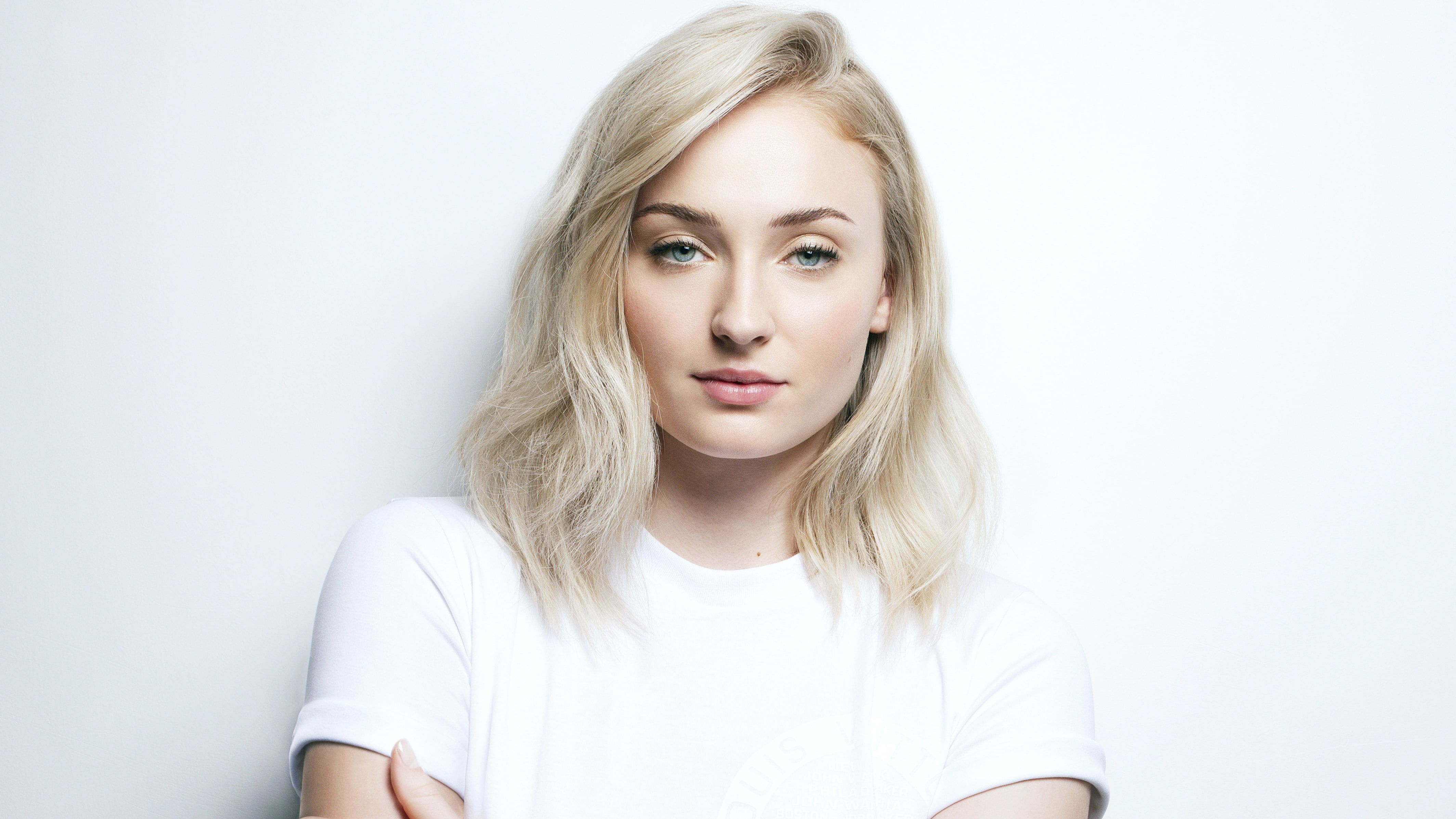 4K Sophie Turner Wallpapers