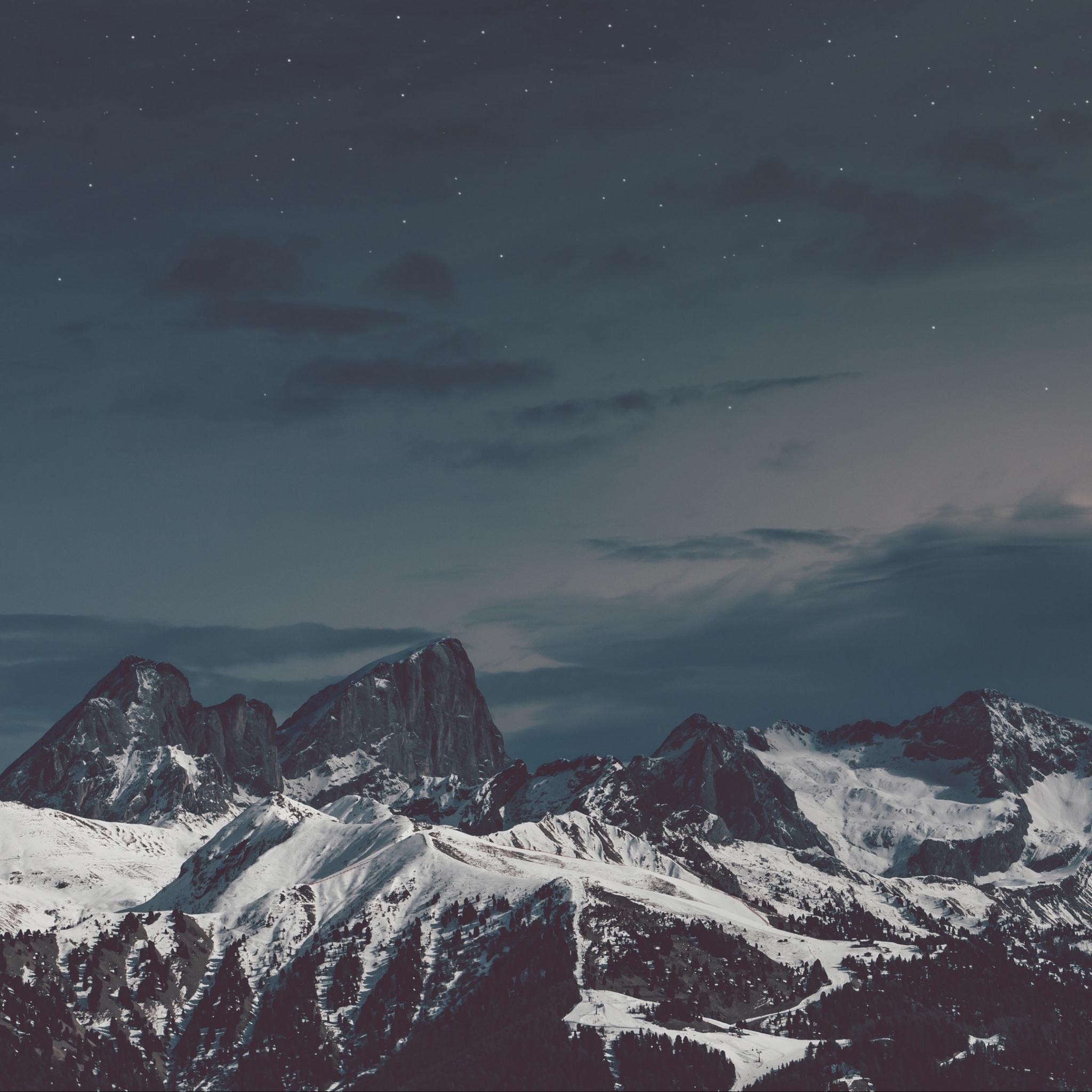 4K Starry Sky Above Snow Covered Mountains Wallpapers