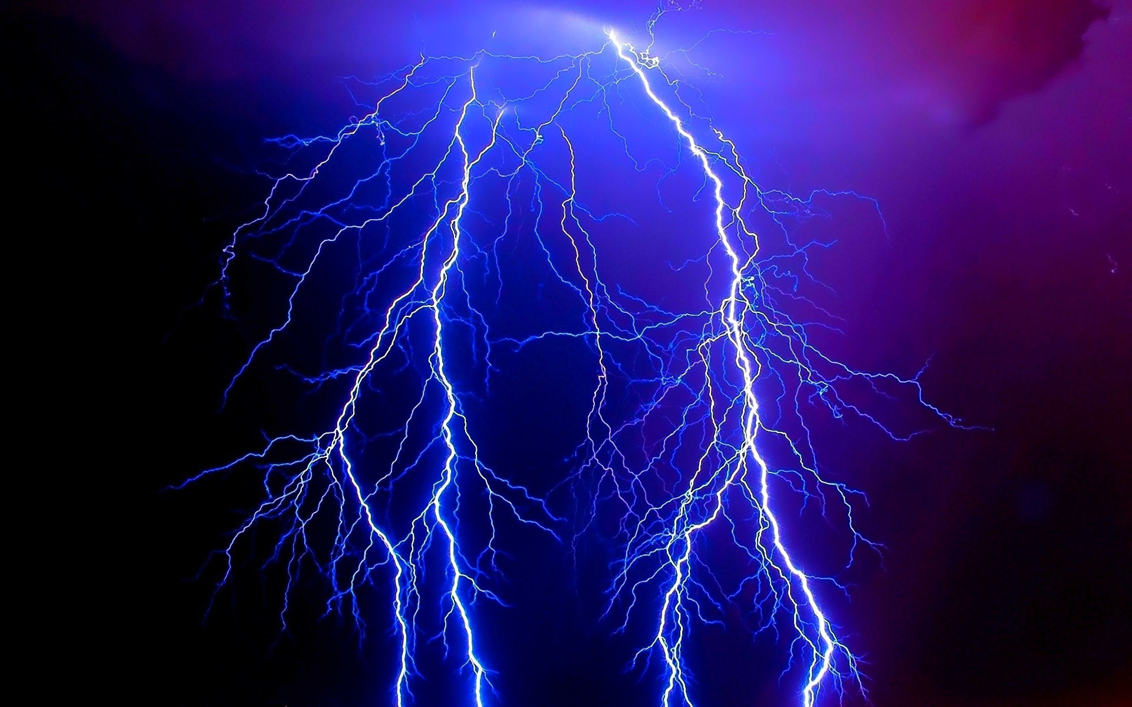 4K Ultra Hd Lightning Phone Wallpapers